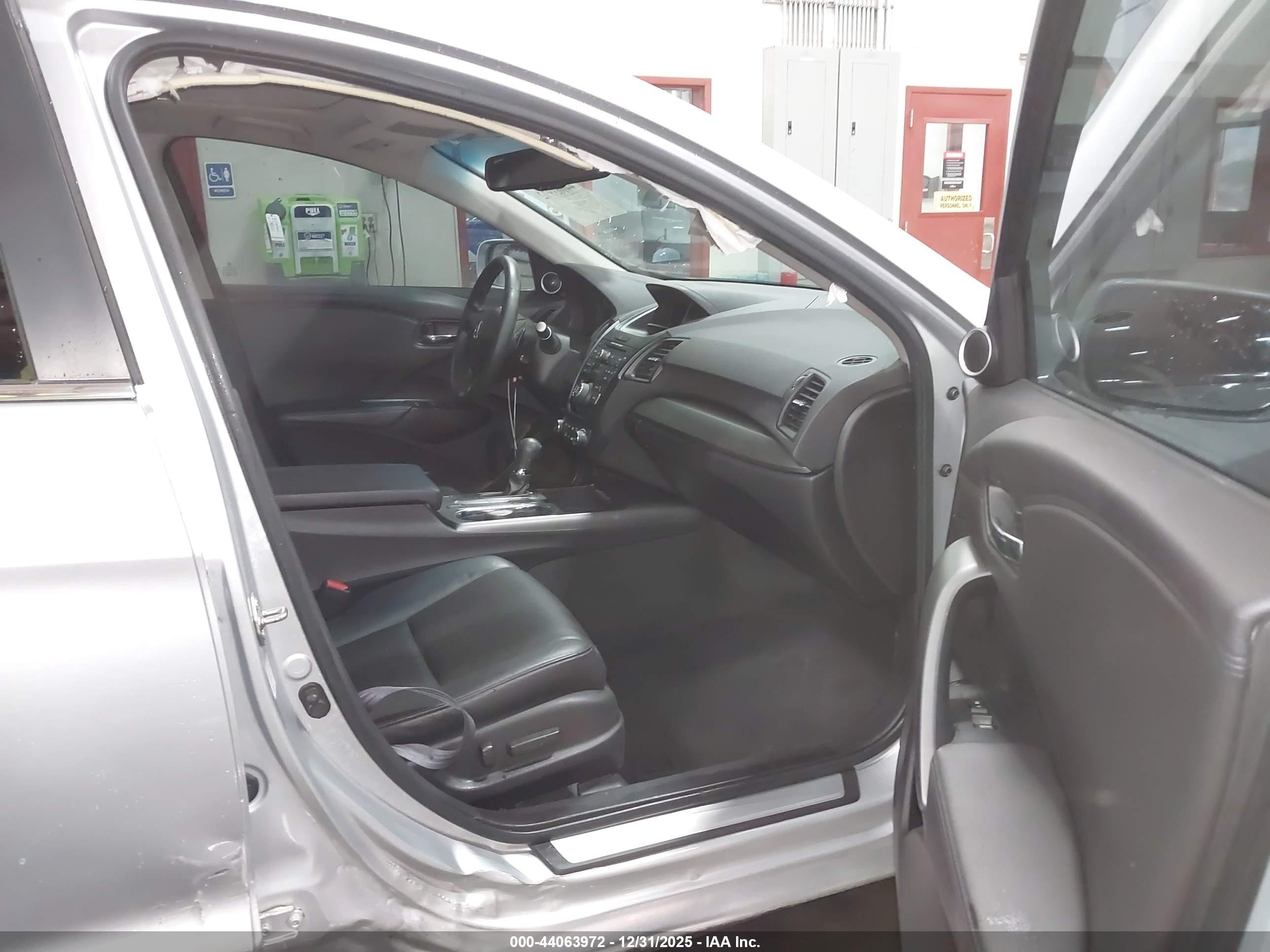 2015 Acura RDX VIN 5J8TB4H39FL008359 IAAI salvage auction — Side, Salvage (Idaho), sold $2,250 on 2026-07-10 (photo 5)