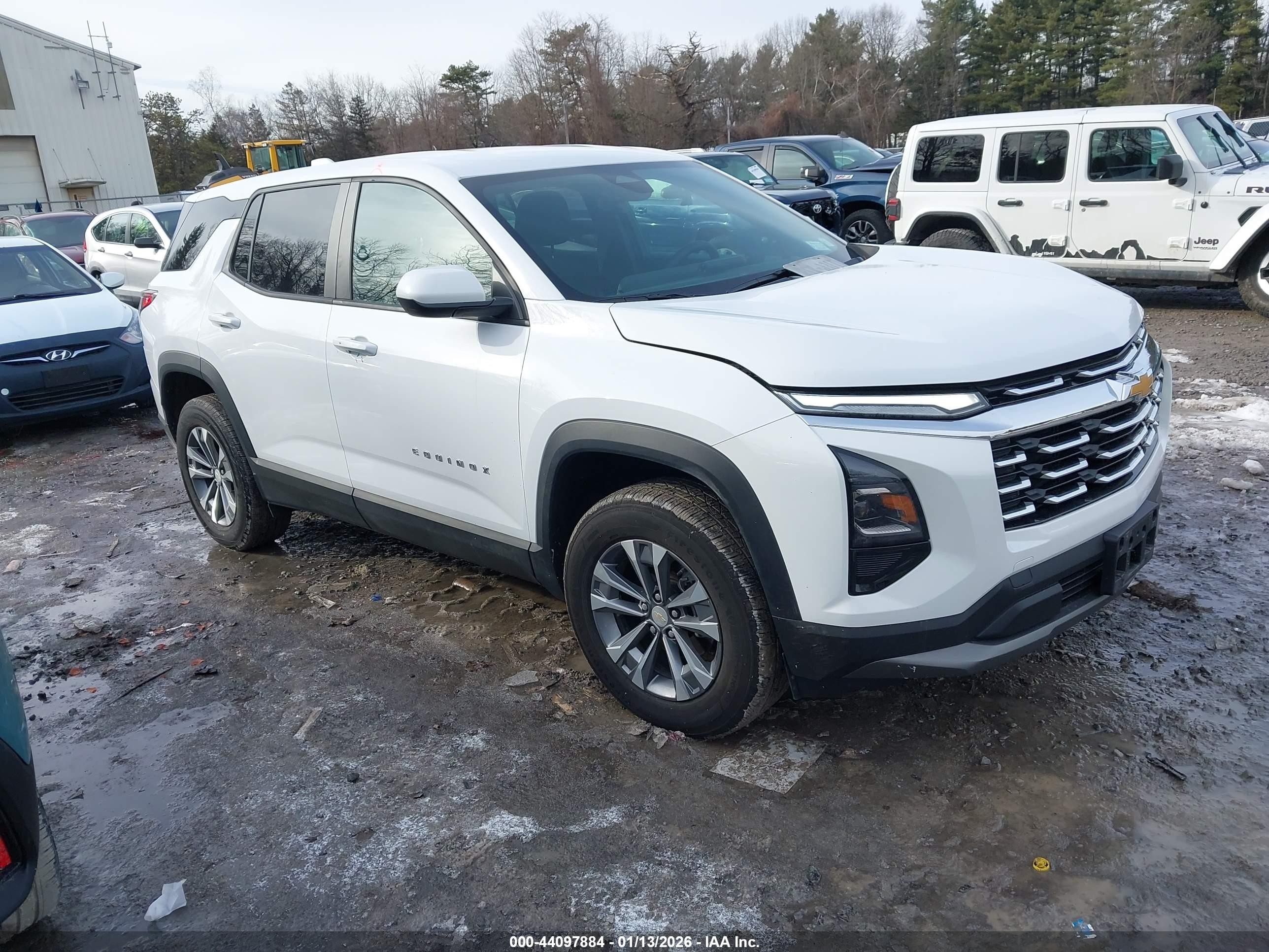 2026 Chevrolet Equinox VIN 3GNAXHEG9TL177357 — IAAI salvage auction photo