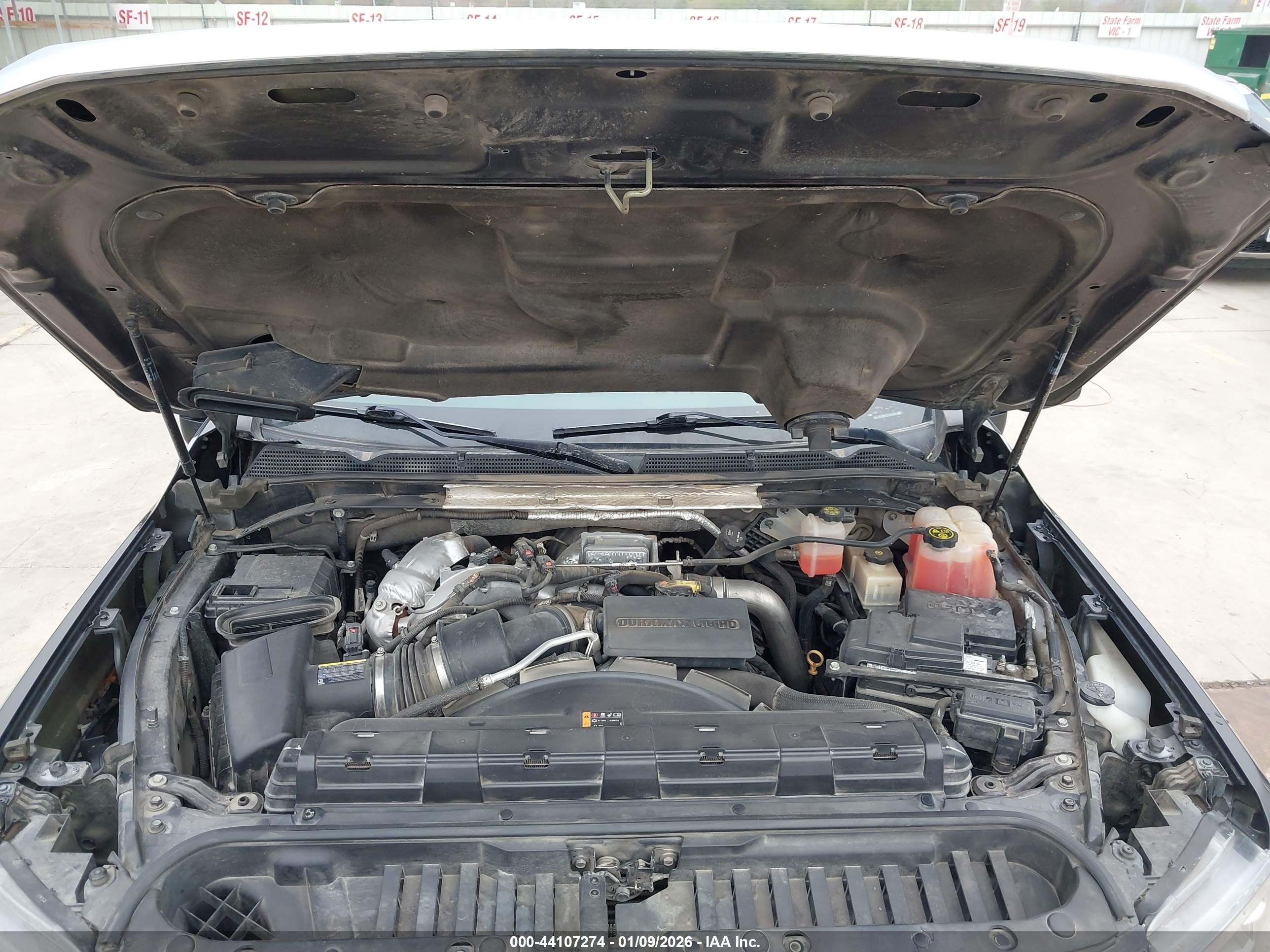 2020 Gmc SIERRA VIN 1GT49WEY1LF271434 IAAI salvage auction — Theft, Original (Texas), sold $41,000 on 2026-03-09 (photo 9)