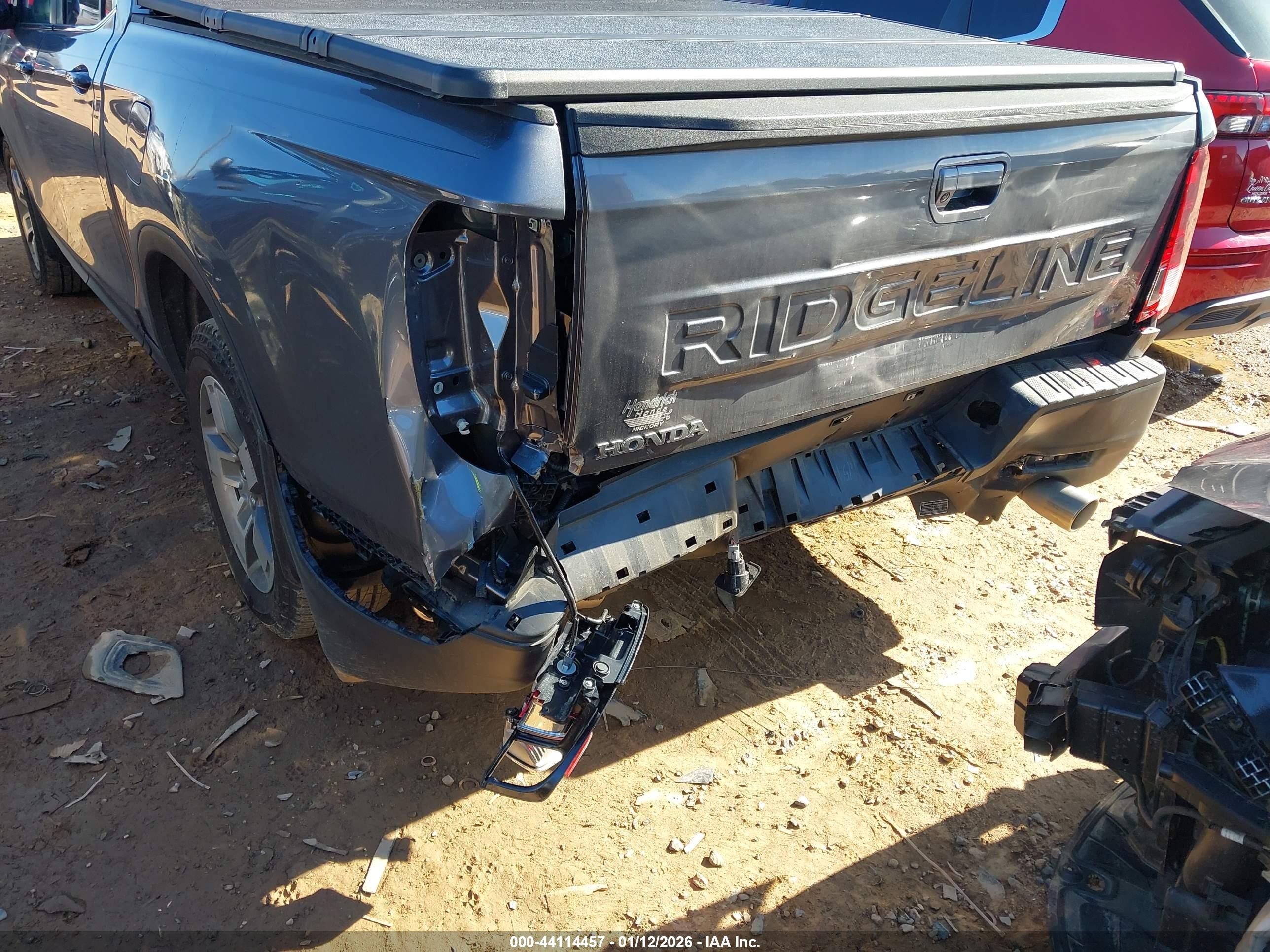 2025 Honda Ridgeline VIN 5FPYK3F53SB012186 IAAI salvage auction — Rear End, Salvage (North Carolina), sold $7,050 on 2026-02-09 (photo 6)