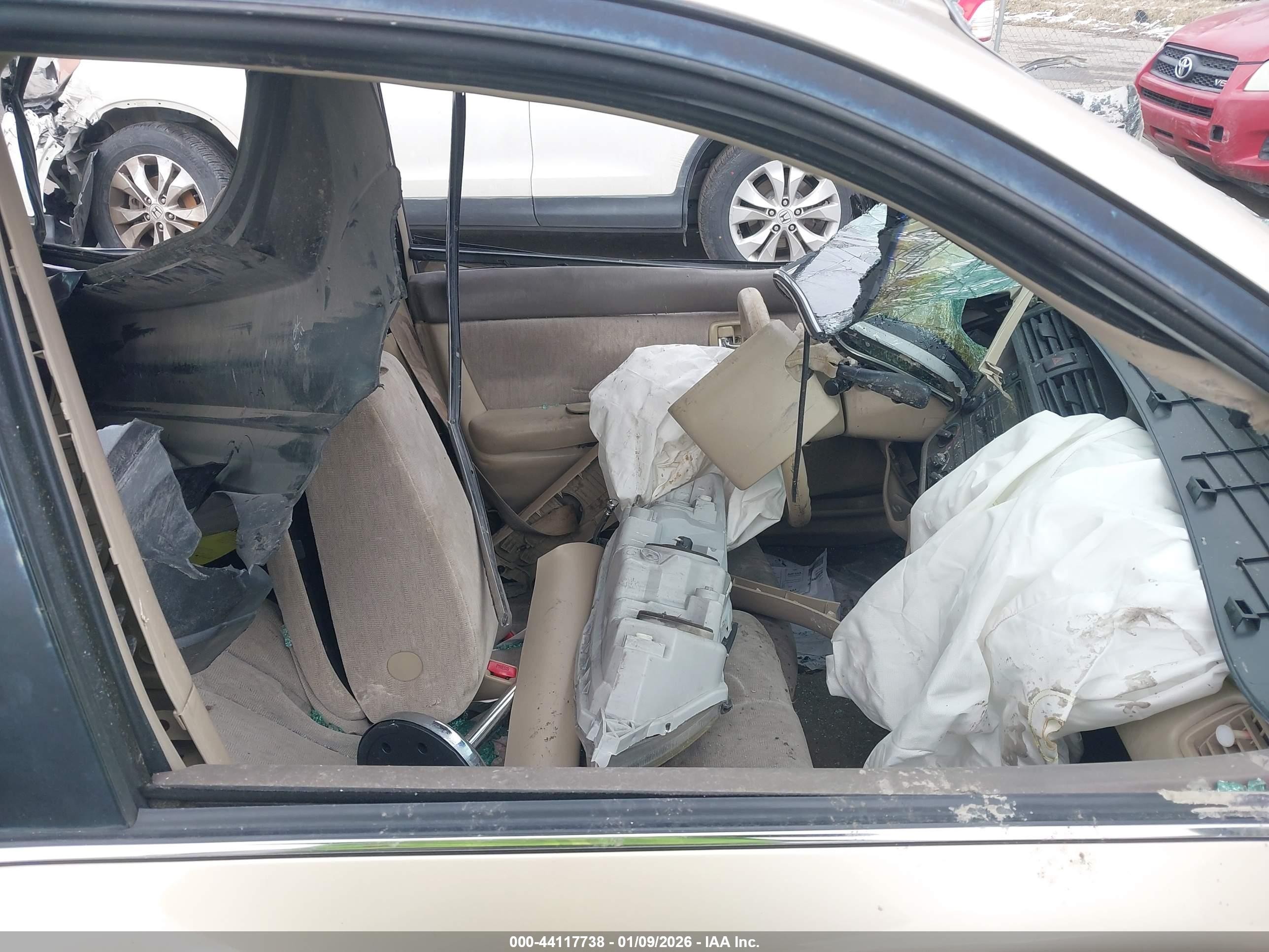 2002 Toyota Avalon VIN 4T1BF28B32U255533 IAAI salvage auction — Side, Dismantling Permit (Utah), sold $275 on 2026-07-09 (photo 5)
