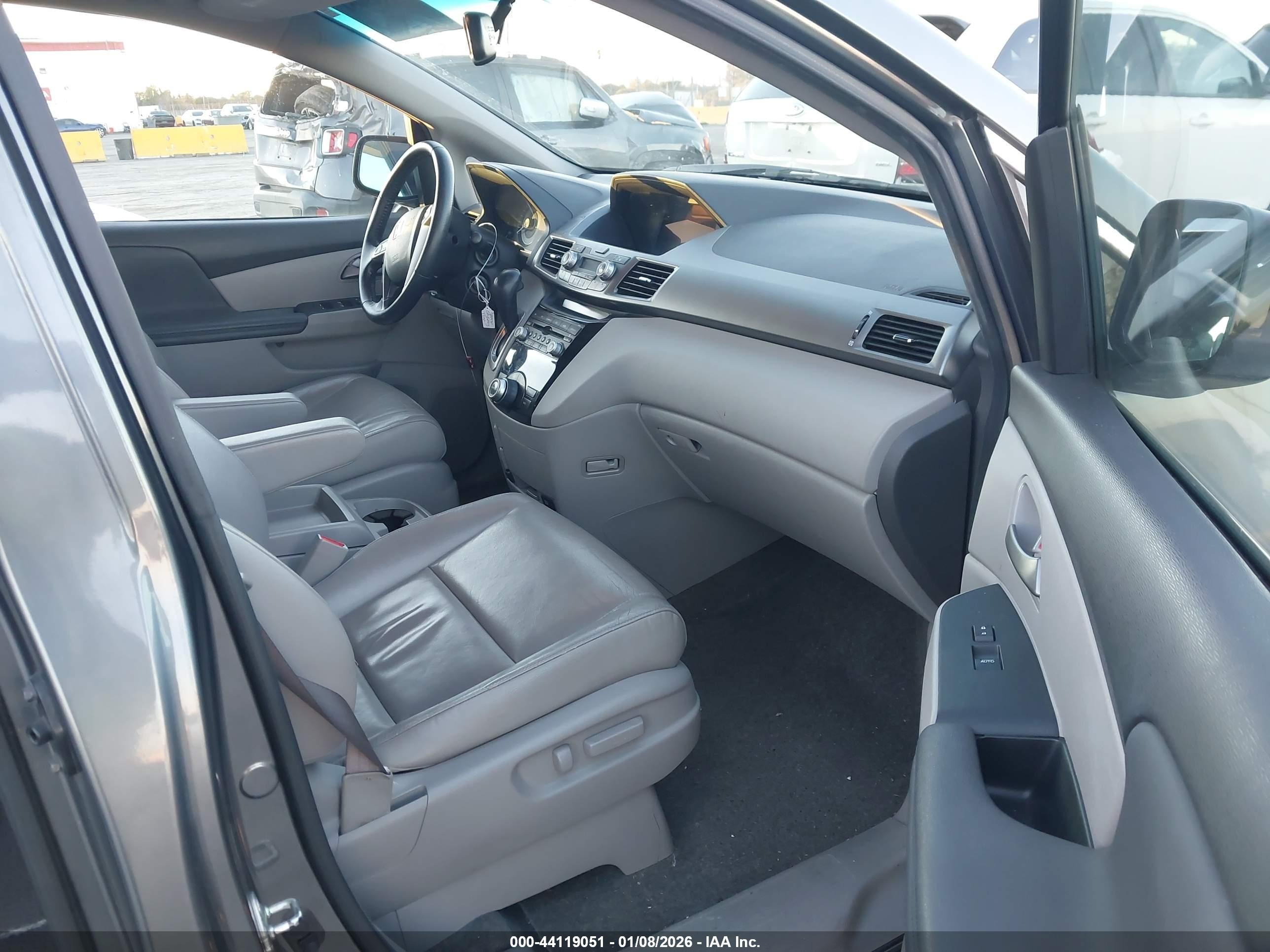 2012 Honda Odyssey VIN 5FNRL5H69CB100530 IAAI salvage auction — Rear End, Salvage (California), sold $3,200 on 2026-07-09 (photo 5)