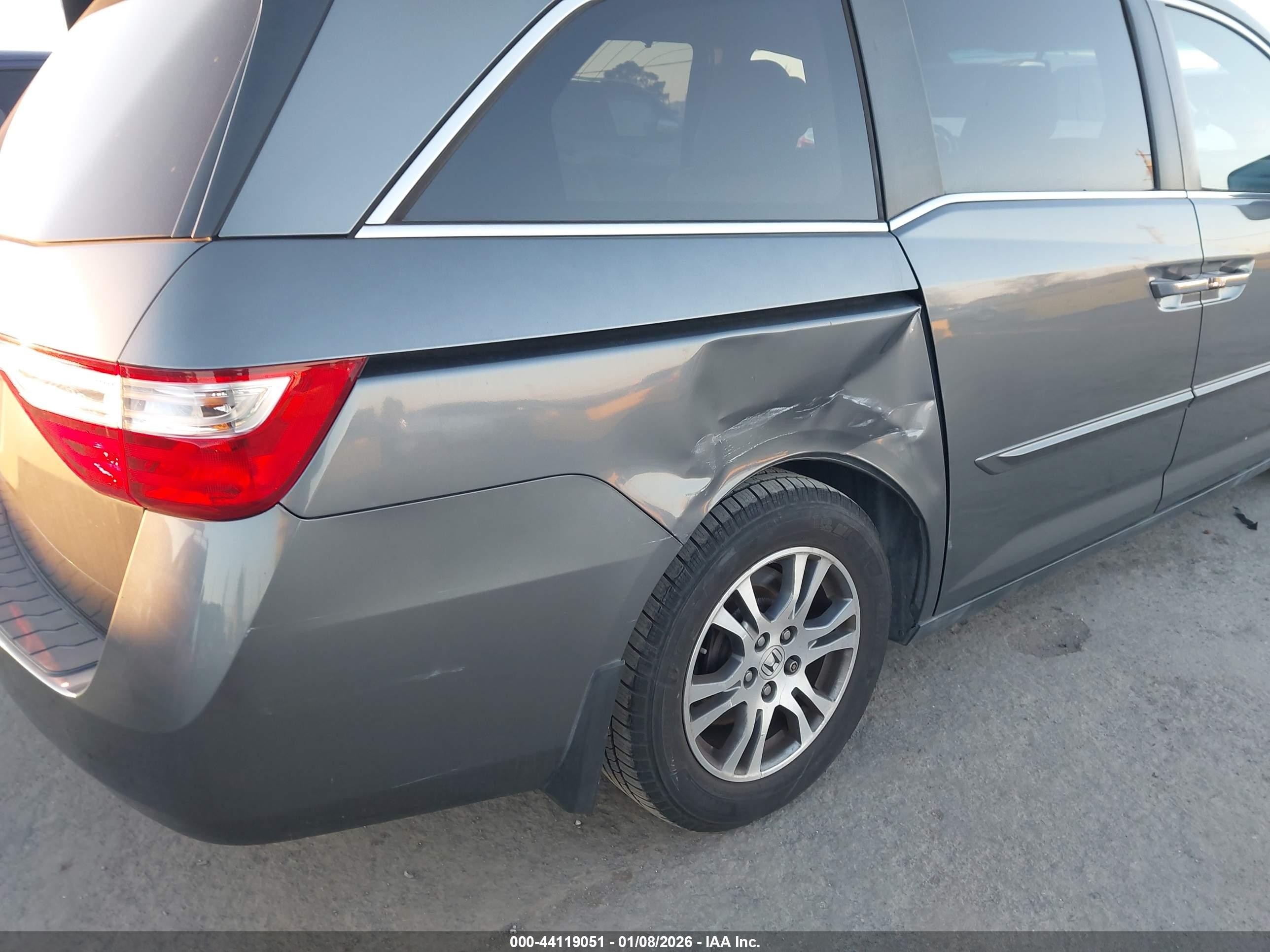 2012 Honda Odyssey VIN 5FNRL5H69CB100530 IAAI salvage auction — Rear End, Salvage (California), sold $3,200 on 2026-07-09 (photo 6)