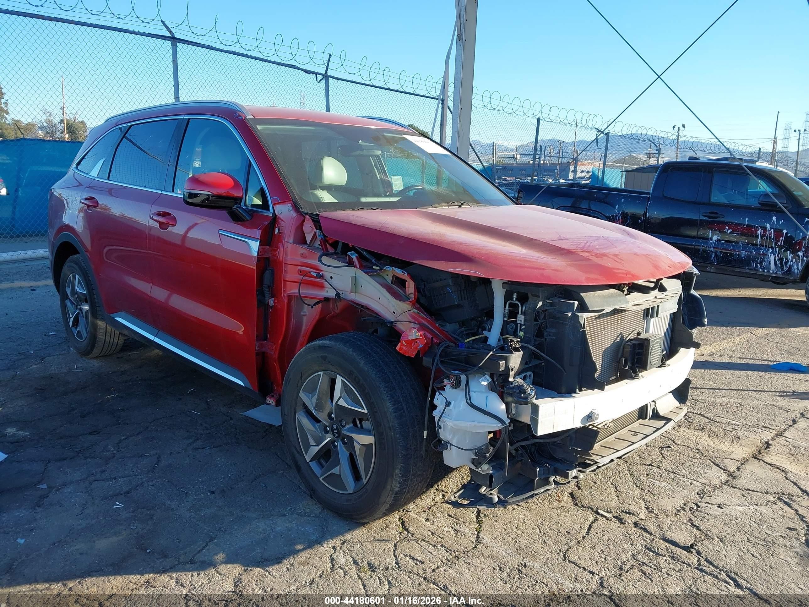 2021 Kia Sorento Hybrid VIN KNDRG4LG2M5033402 — IAAI salvage auction photo