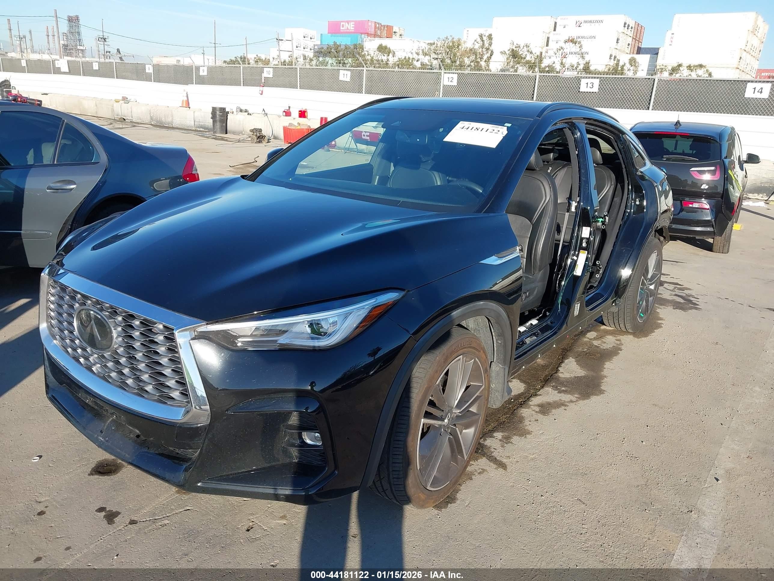 2022 Infiniti Qx55 VIN 3PCAJ5J34NF112462 IAAI salvage auction — Side, Salvage (California), sold $6,300 on 2026-09-14 (photo 2)