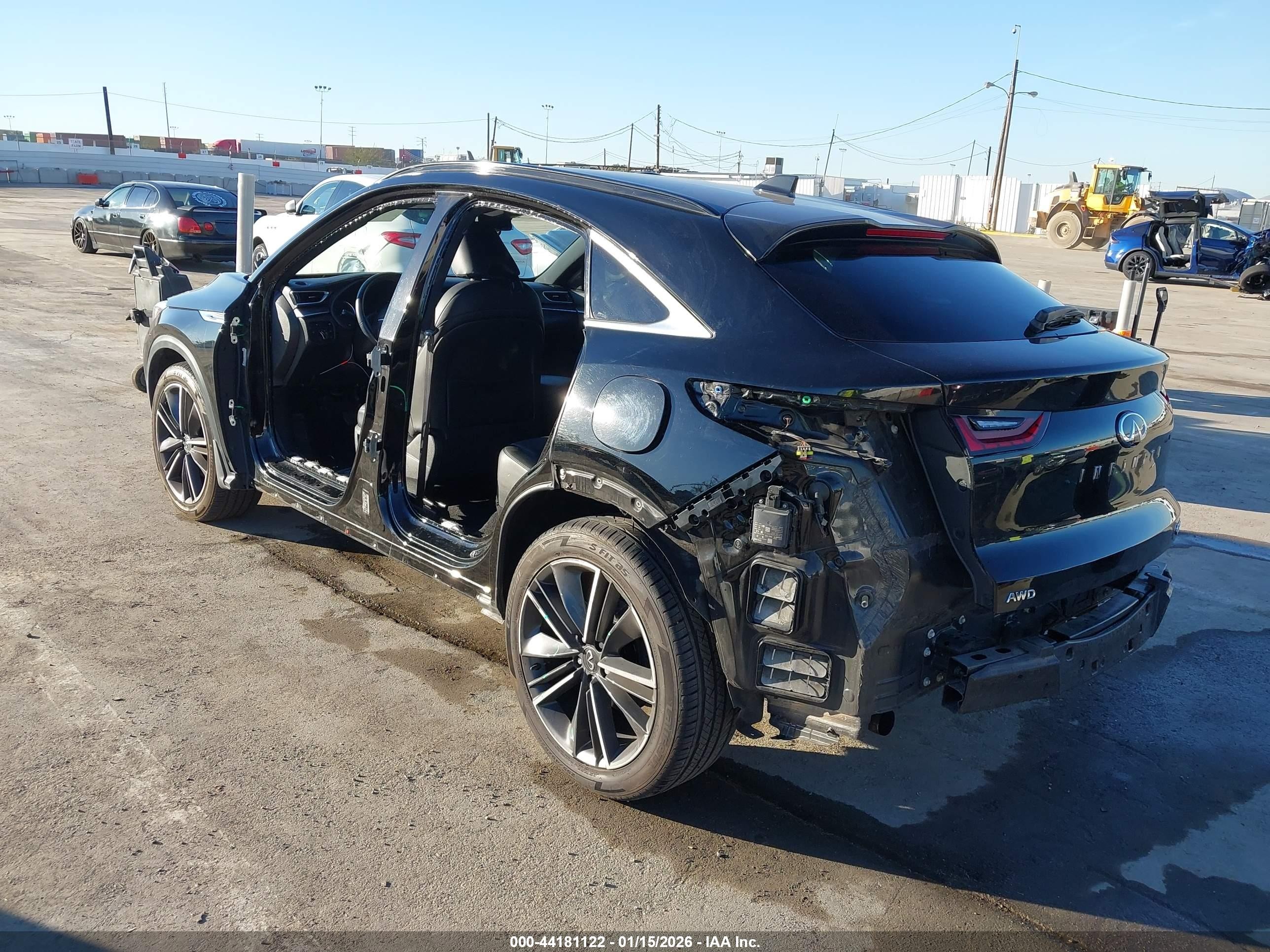 2022 Infiniti Qx55 VIN 3PCAJ5J34NF112462 IAAI salvage auction — Side, Salvage (California), sold $6,300 on 2026-09-14 (photo 3)