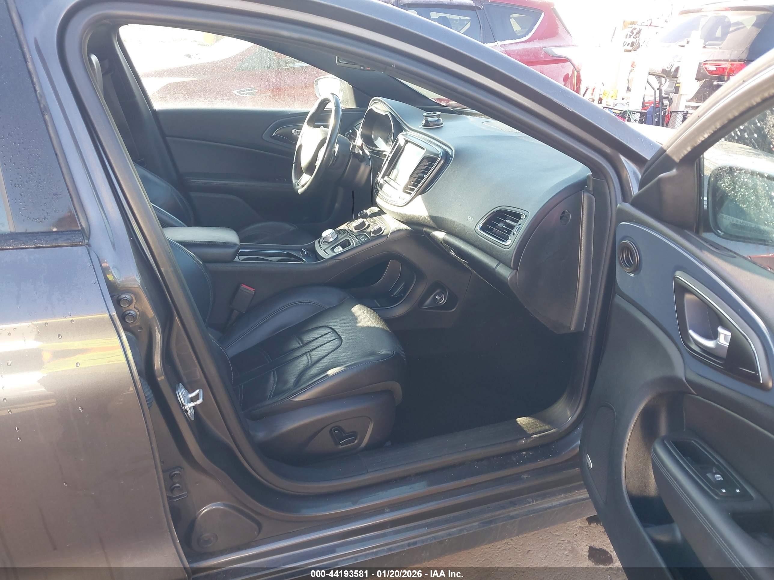 2015 Chrysler 200 VIN 1C3CCCDG7FN683490 IAAI salvage auction — Front End, Salvage (Utah), sold $600 on 2026-07-09 (photo 5)