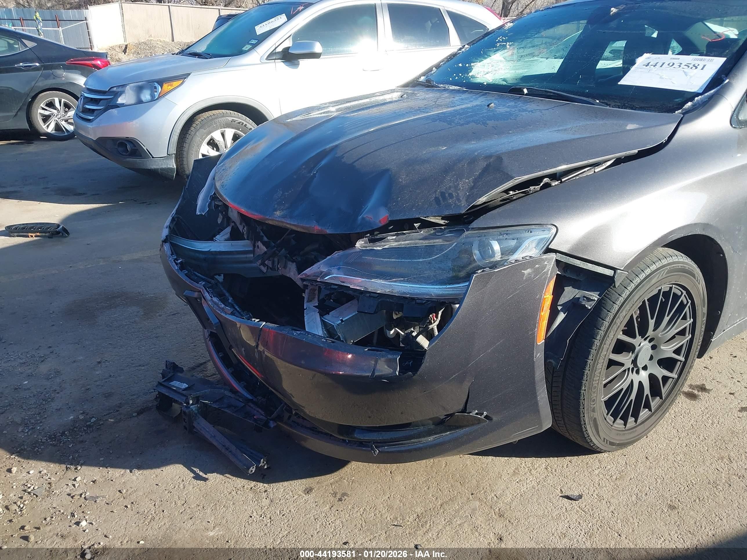 2015 Chrysler 200 VIN 1C3CCCDG7FN683490 IAAI salvage auction — Front End, Salvage (Utah), sold $600 on 2026-07-09 (photo 6)