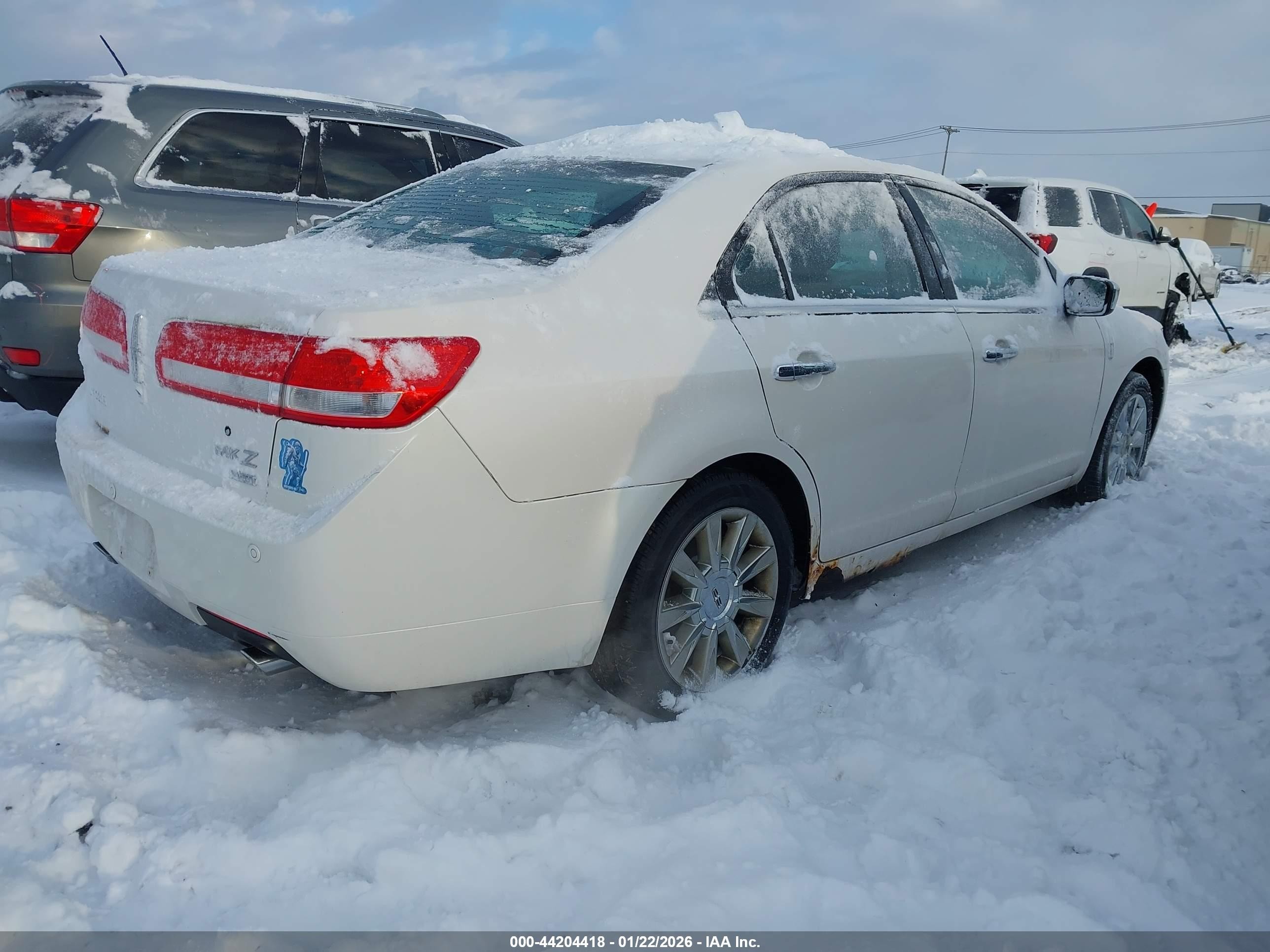 2011 Lincoln Mkz VIN 3LNHL2JC4BR769016 IAAI salvage auction — Normal Wear, Clear (Idaho), sold $600 on 2026-10-02 (photo 4)