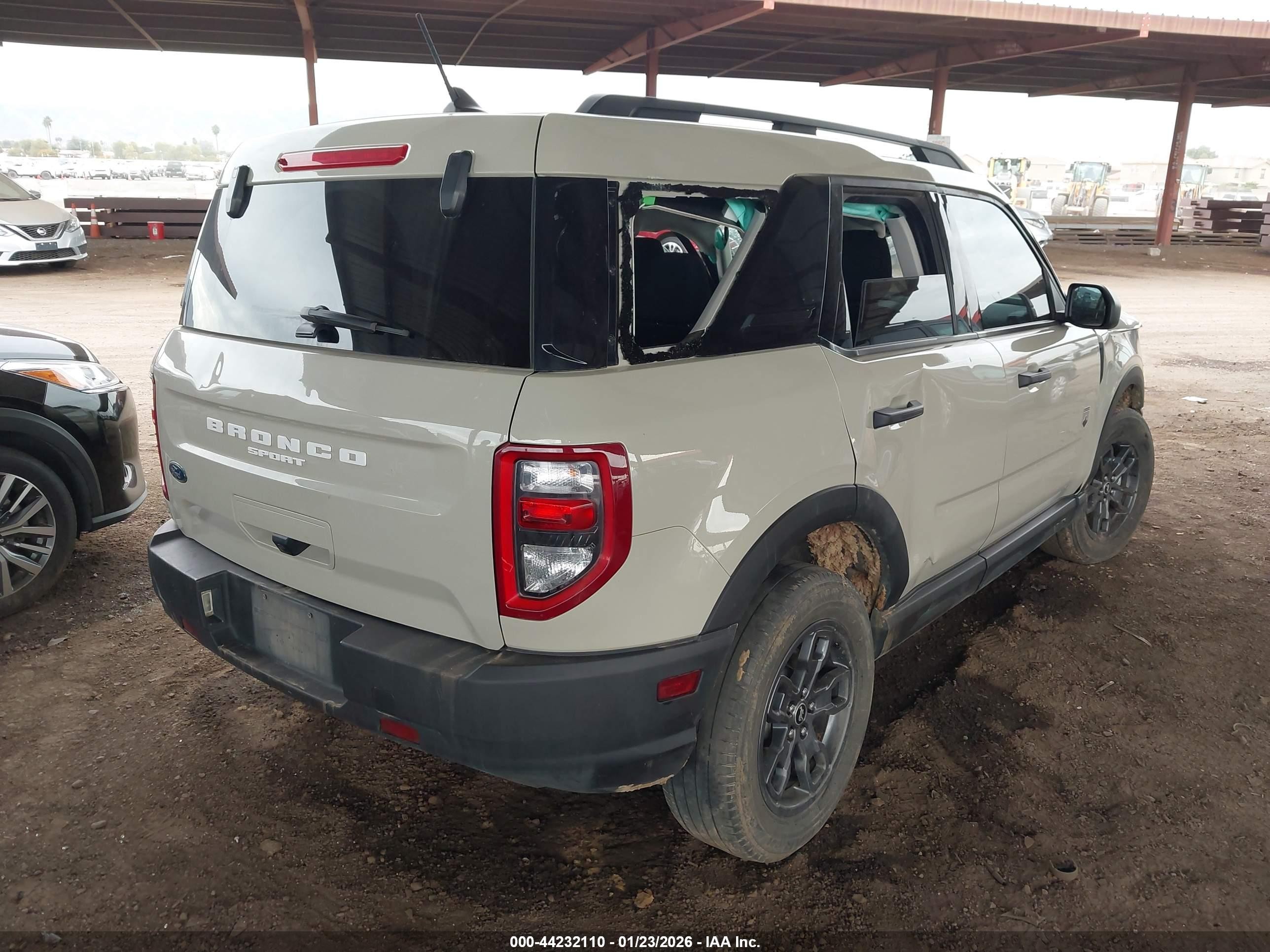 2024 Ford Bronco Sport VIN 3FMCR9B63RRE82657 IAAI salvage auction — Rollover, Salvage (Arizona), sold $3,500 on 2026-07-07 (photo 4)
