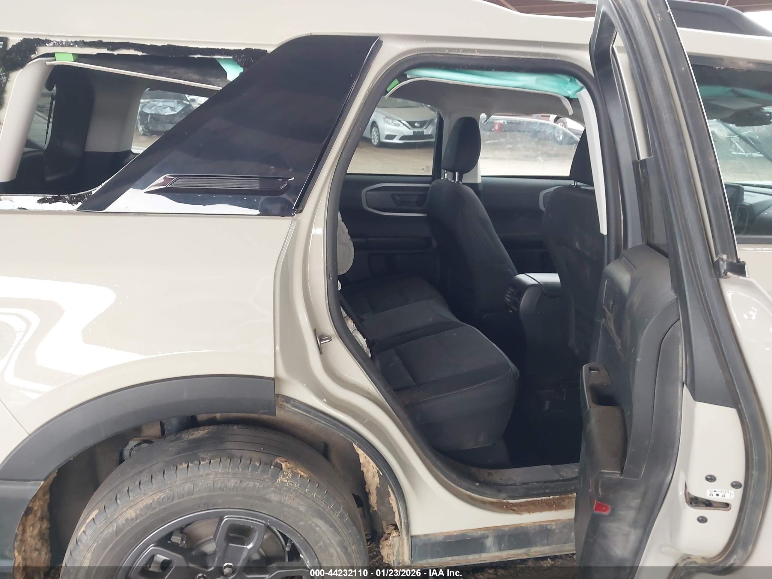 2024 Ford Bronco Sport VIN 3FMCR9B63RRE82657 IAAI salvage auction — Rollover, Salvage (Arizona), sold $3,500 on 2026-07-07 (photo 8)