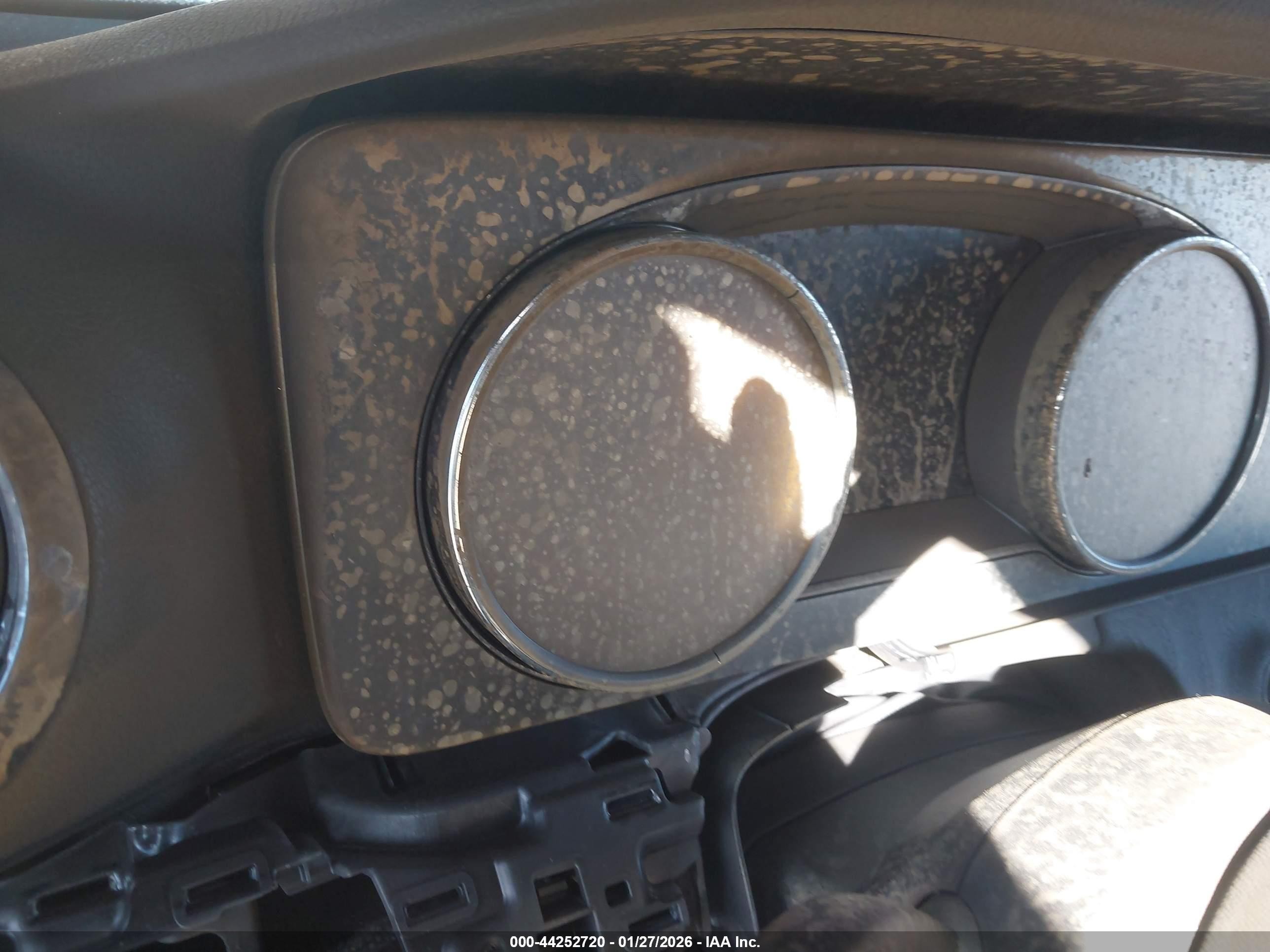 2020 Mercedes-benz E-klasse VIN WDDZF8DB5LA717899 IAAI salvage auction — Burn, Salvage (Arizona), sold $1,700 on 2026-09-02 (photo 7)