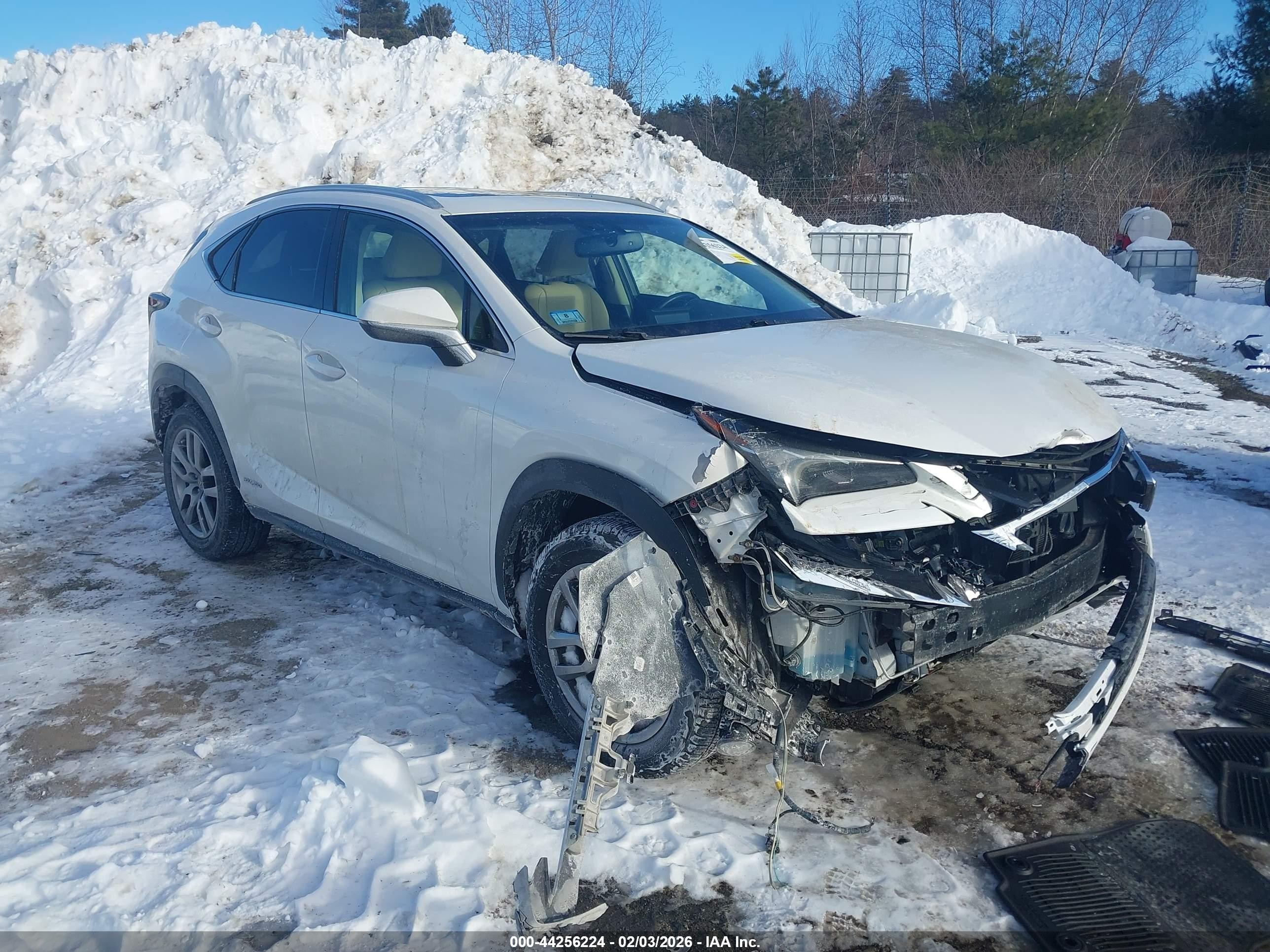 2015 Lexus NX 300h VIN JTJBJRBZ2F2025837 — IAAI salvage auction photo