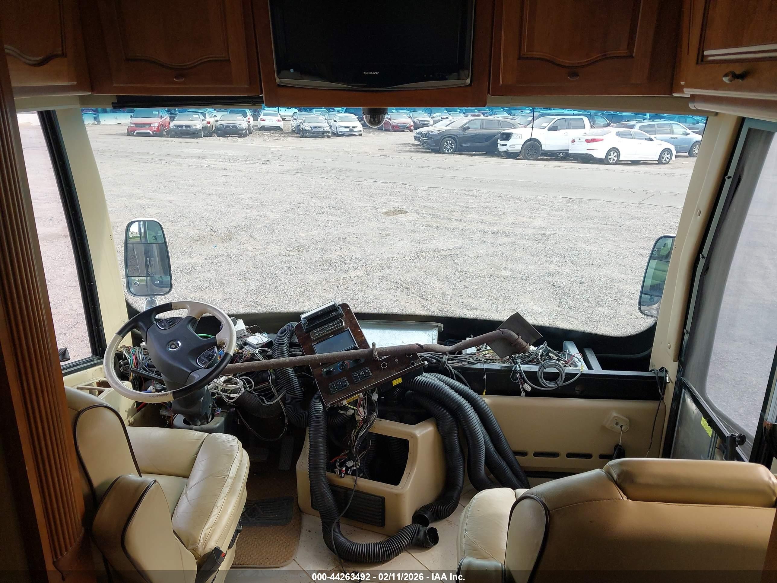 2008 Roadmaster rail All other VIN 1RF17571981047618 IAAI salvage auction — Theft, Salvage (Arizona), sold $9,750 on 2026-04-14 (photo 5)