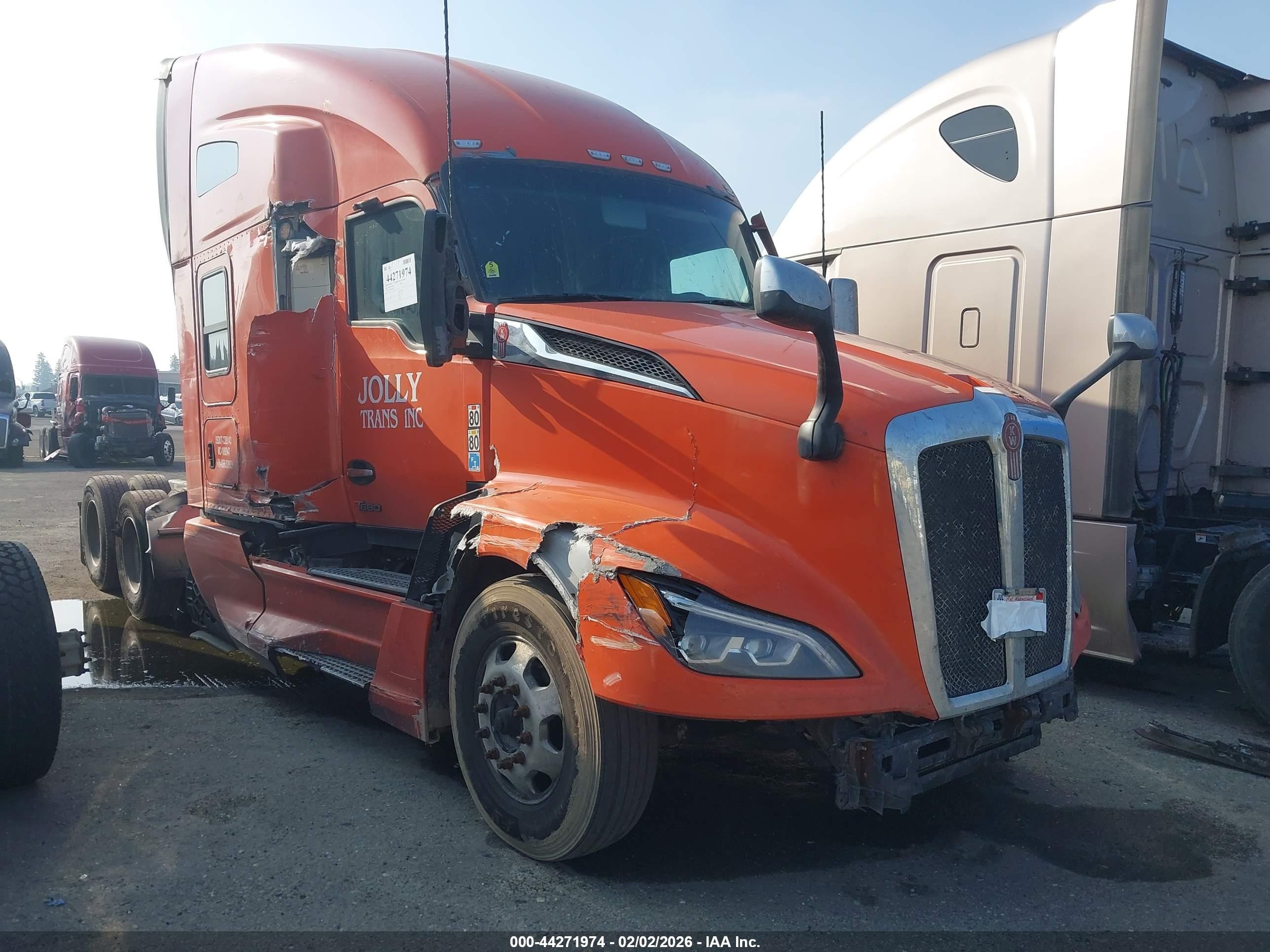 2024 Kenworth T680 VIN 1XKYD49X6RJ328629 — IAAI salvage auction photo