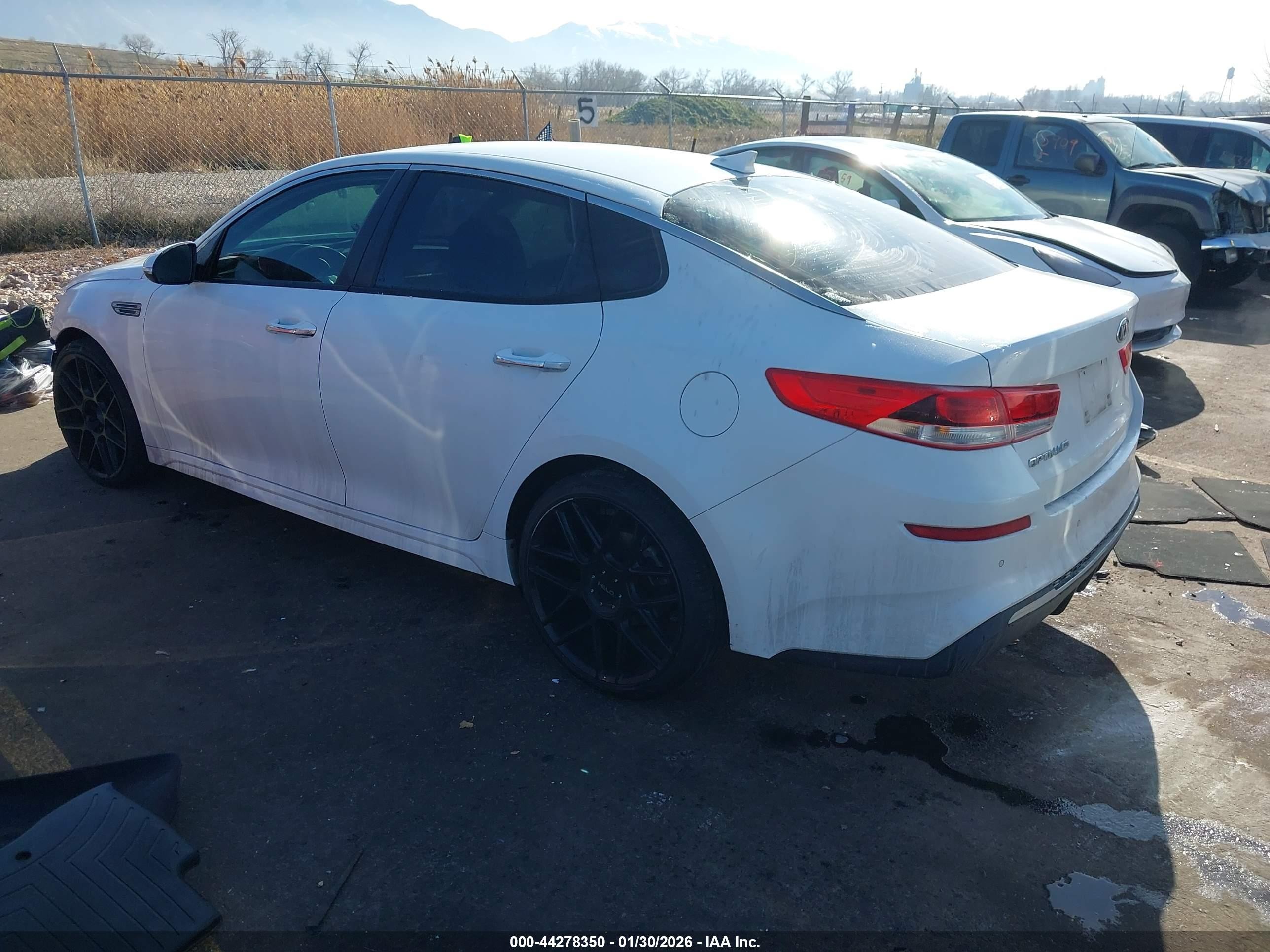 2019 Kia Optima VIN 5XXGT4L35KG295746 IAAI salvage auction — Front End, Salvage (Utah), sold $350 on 2026-07-09 (photo 3)