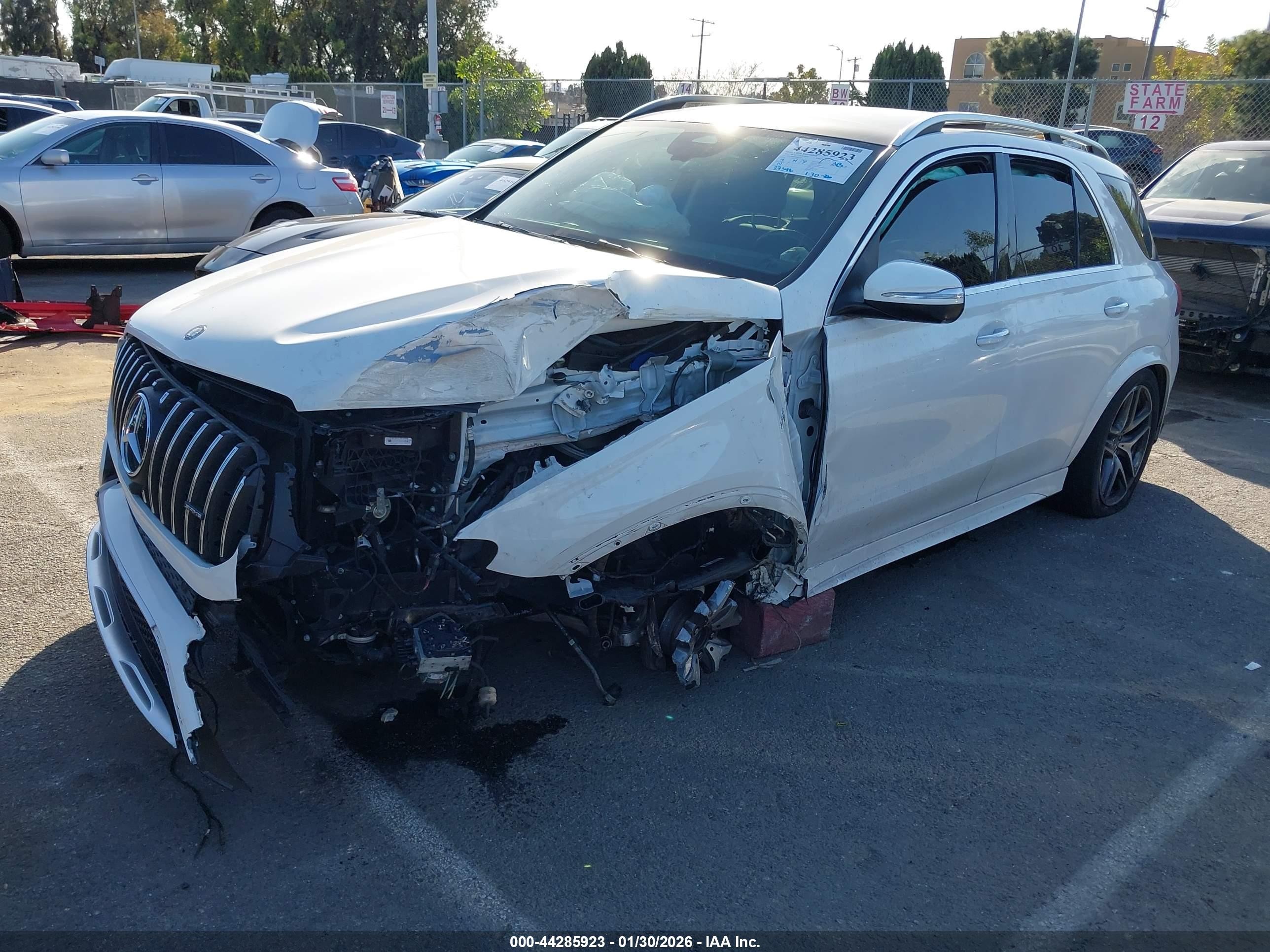 2024 Mercedes-Benz GLE-Class VIN 4JGFB6BB3RB007852 IAAI salvage auction — Unknown, Salvage (California), sold $25,500 on 2026-07-08 (photo 2)