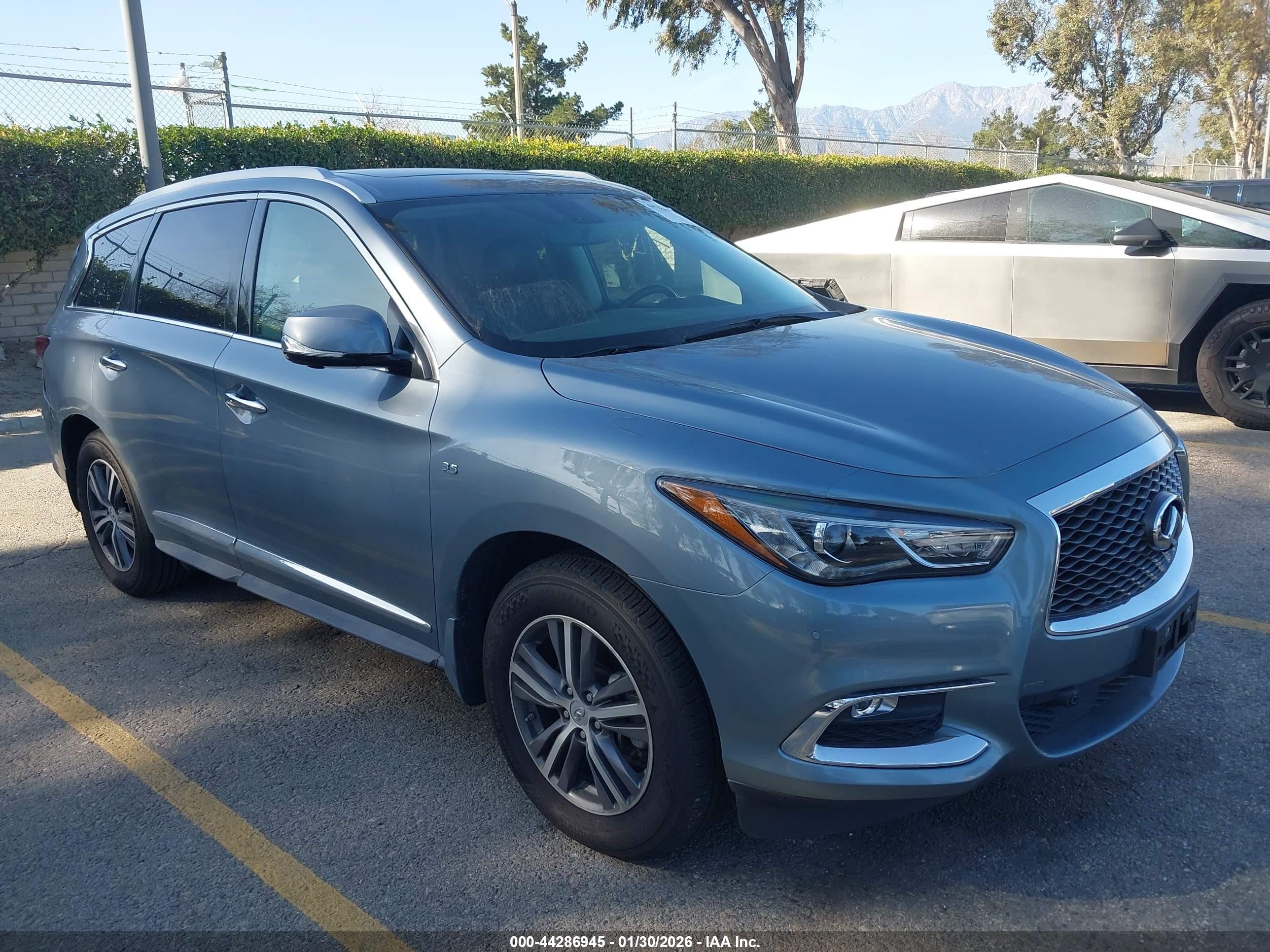 2018 Infiniti QX60 VIN 5N1DL0MN3JC527766 — IAAI salvage auction photo