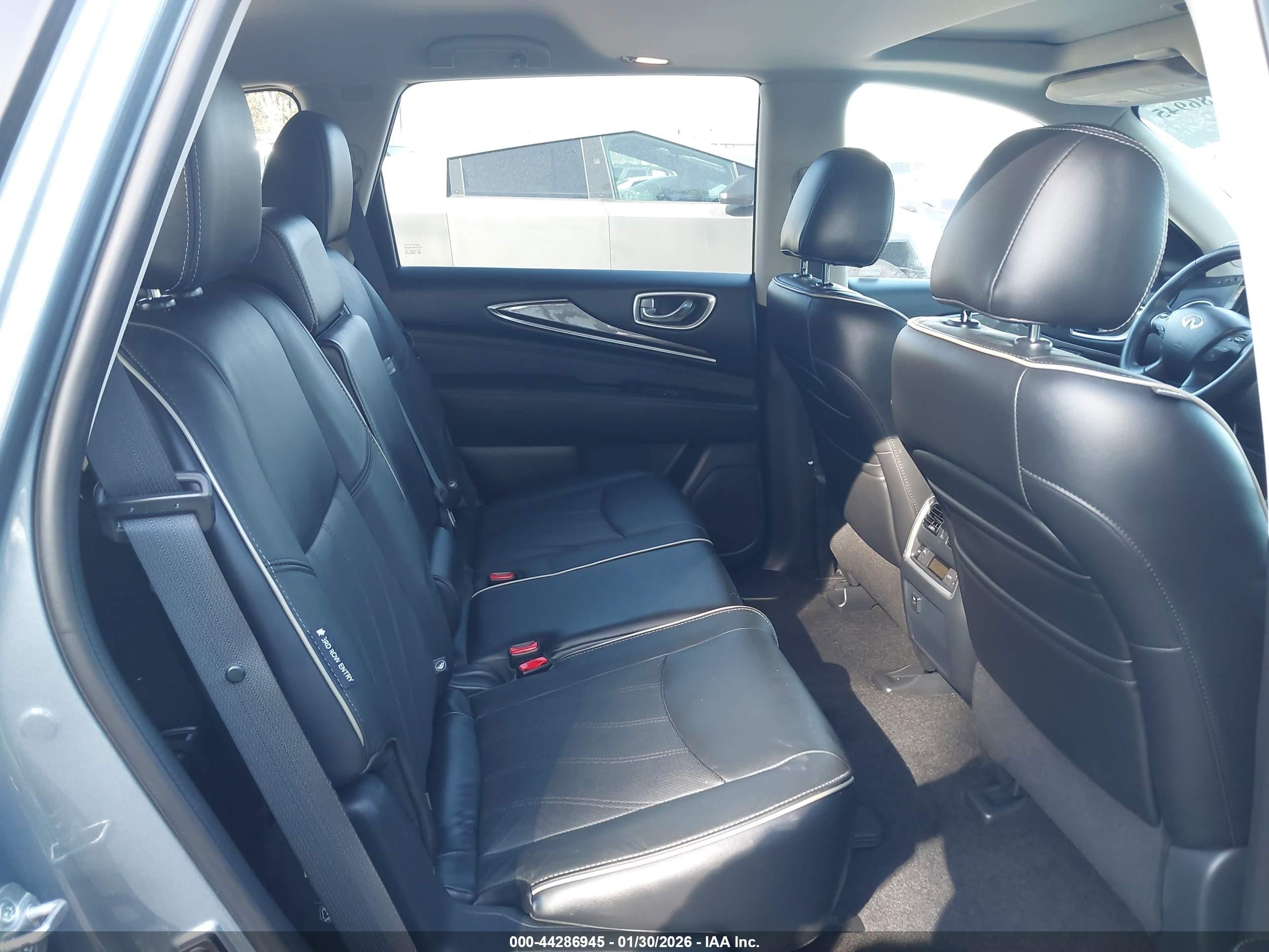 2018 Infiniti QX60 VIN 5N1DL0MN3JC527766 IAAI salvage auction — Rear End, Salvage (California), sold $6,575 on 2026-07-07 (photo 8)
