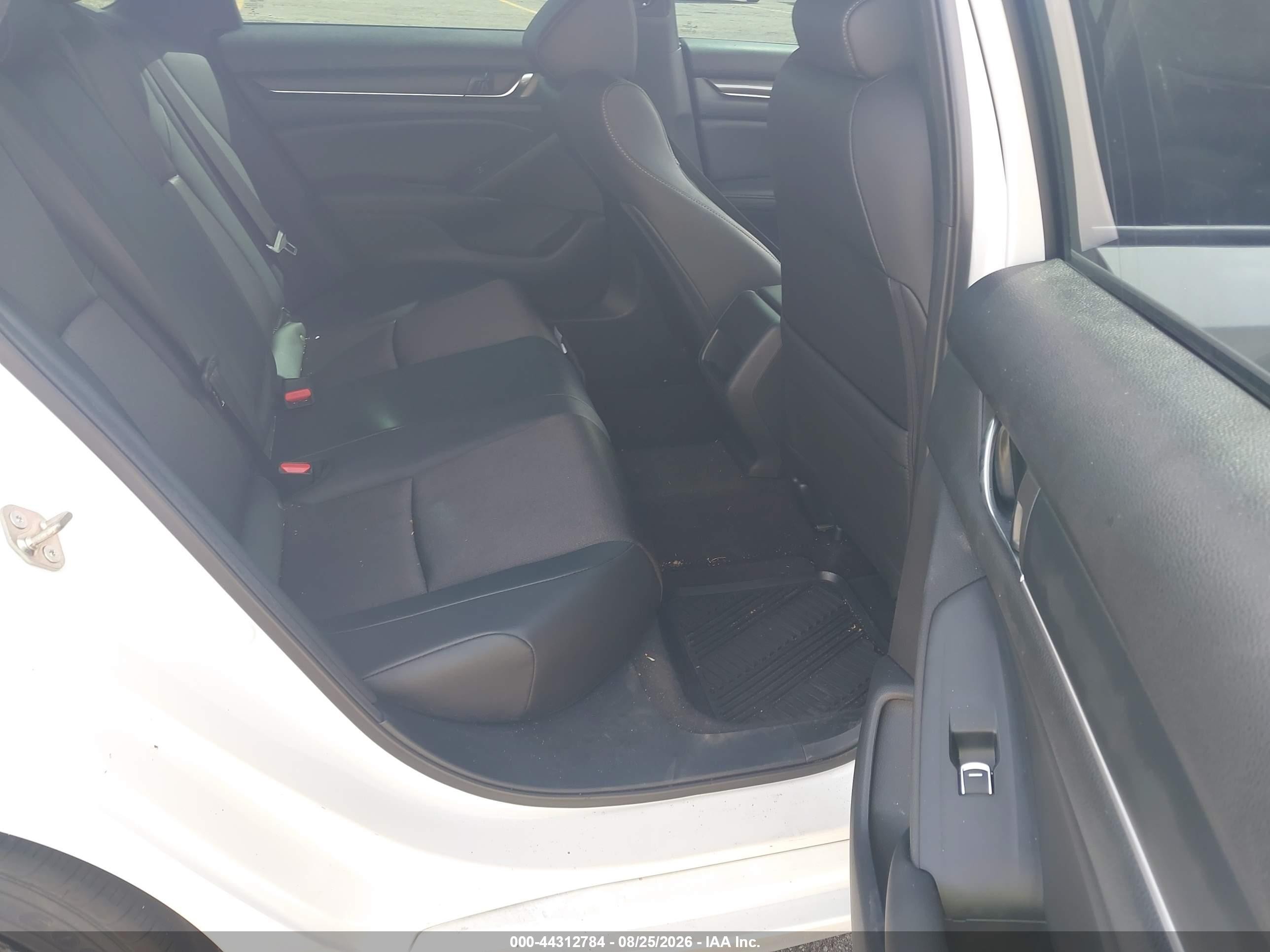 2020 Honda Accord VIN 1HGCV1F38LA018252 IAAI salvage auction — Theft, Rebuildable (Florida), sold $9,950 on 2026-09-03 (photo 8)