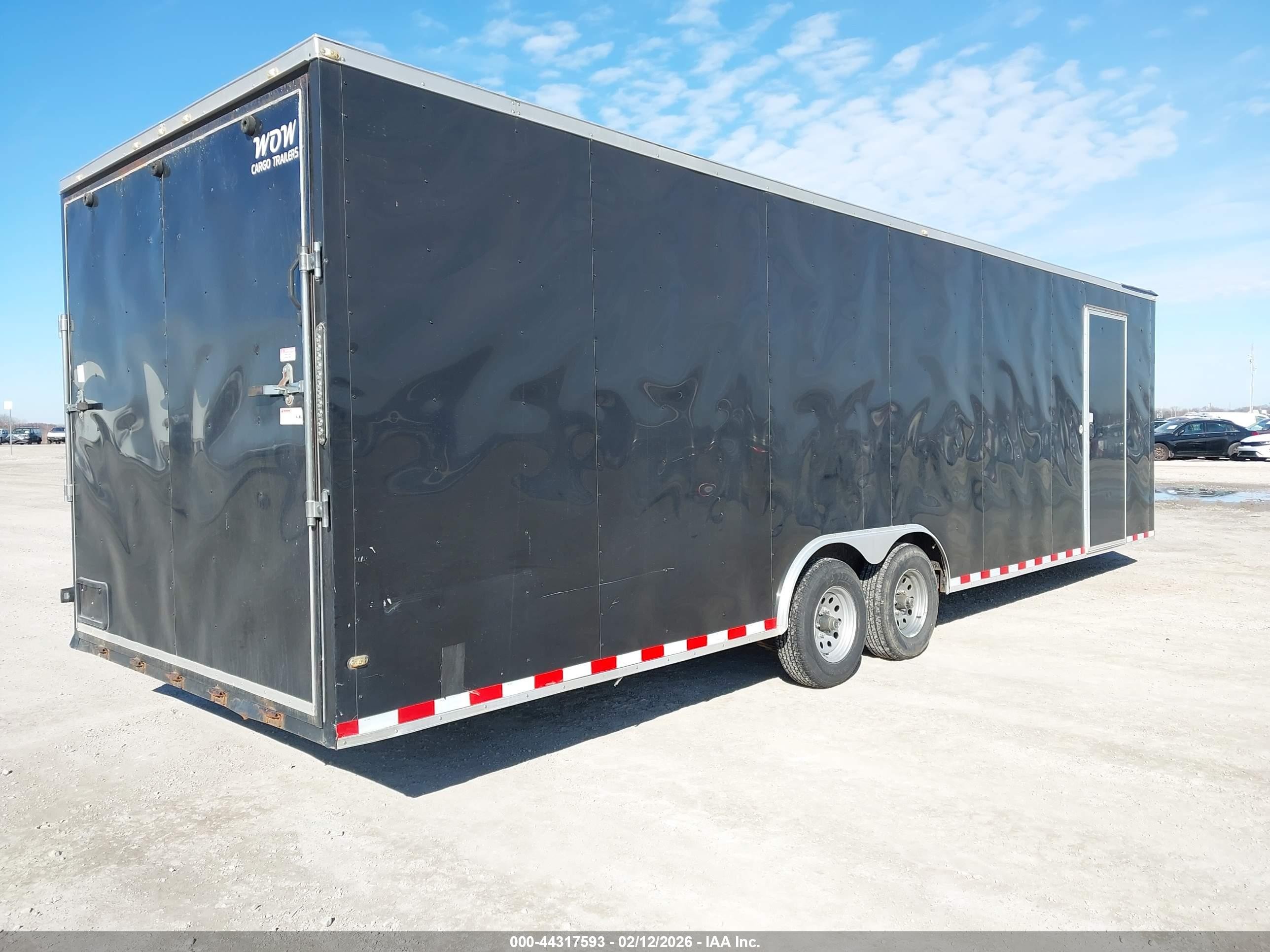 2018 Cargo Wow cargo 24 VIN 1W9BE2820JC598055 IAAI salvage auction — Side, Salvage (Missouri), sold $5,000 on 2026-04-07 (photo 4)