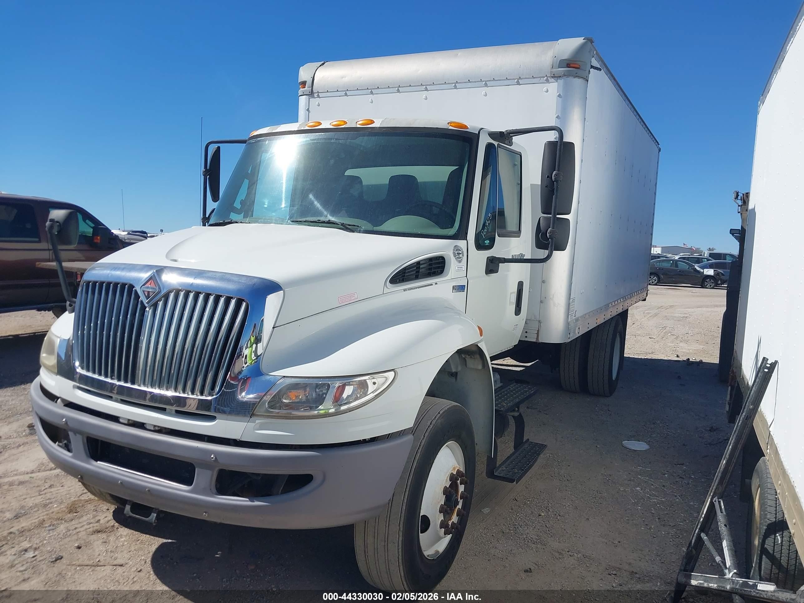 2014 International 4000-Series VIN 3HAJTSKN5EL776257 IAAI salvage auction — Normal Wear, Original (Texas), sold $9,500 on 2026-02-10 (photo 2)