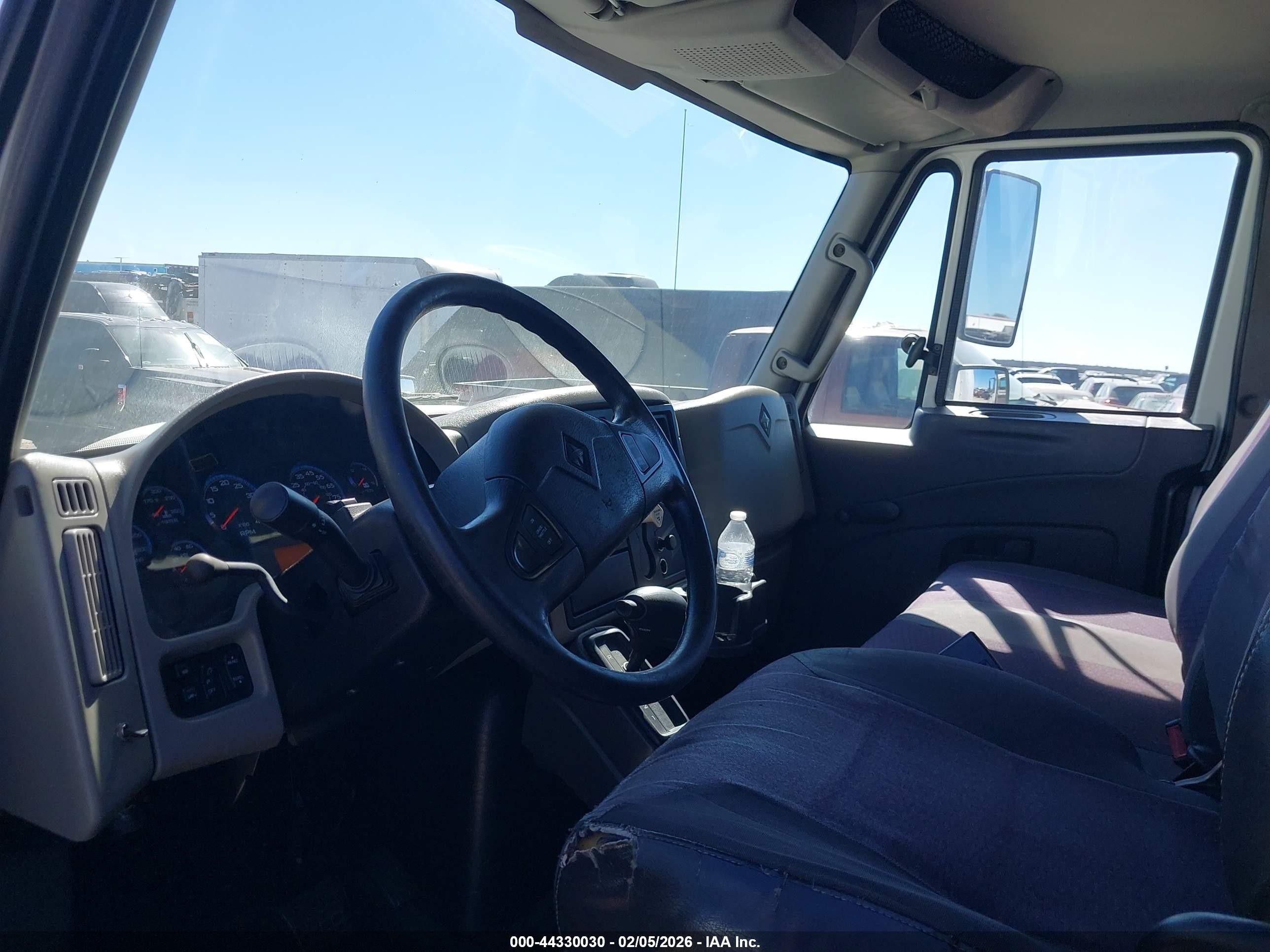 2014 International 4000-Series VIN 3HAJTSKN5EL776257 IAAI salvage auction — Normal Wear, Original (Texas), sold $9,500 on 2026-02-10 (photo 7)
