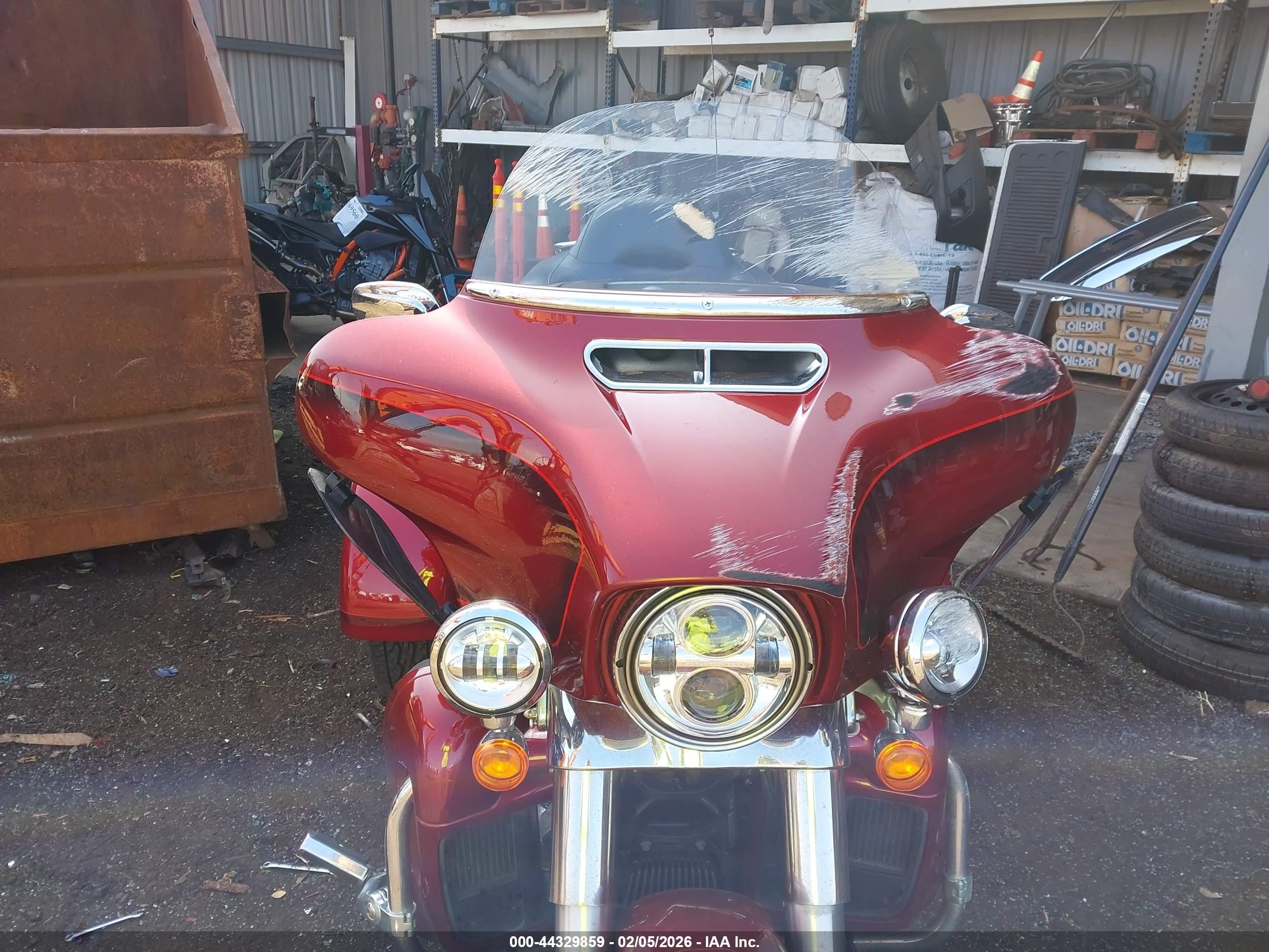 2023 Harley-Davidson Flhtcutganv VIN 1HD1MEF1XPB851323 IAAI salvage auction — Rear End, Bill Of Sale (Hawaii), sold $5,600 on 2026-09-09 (photo 5)