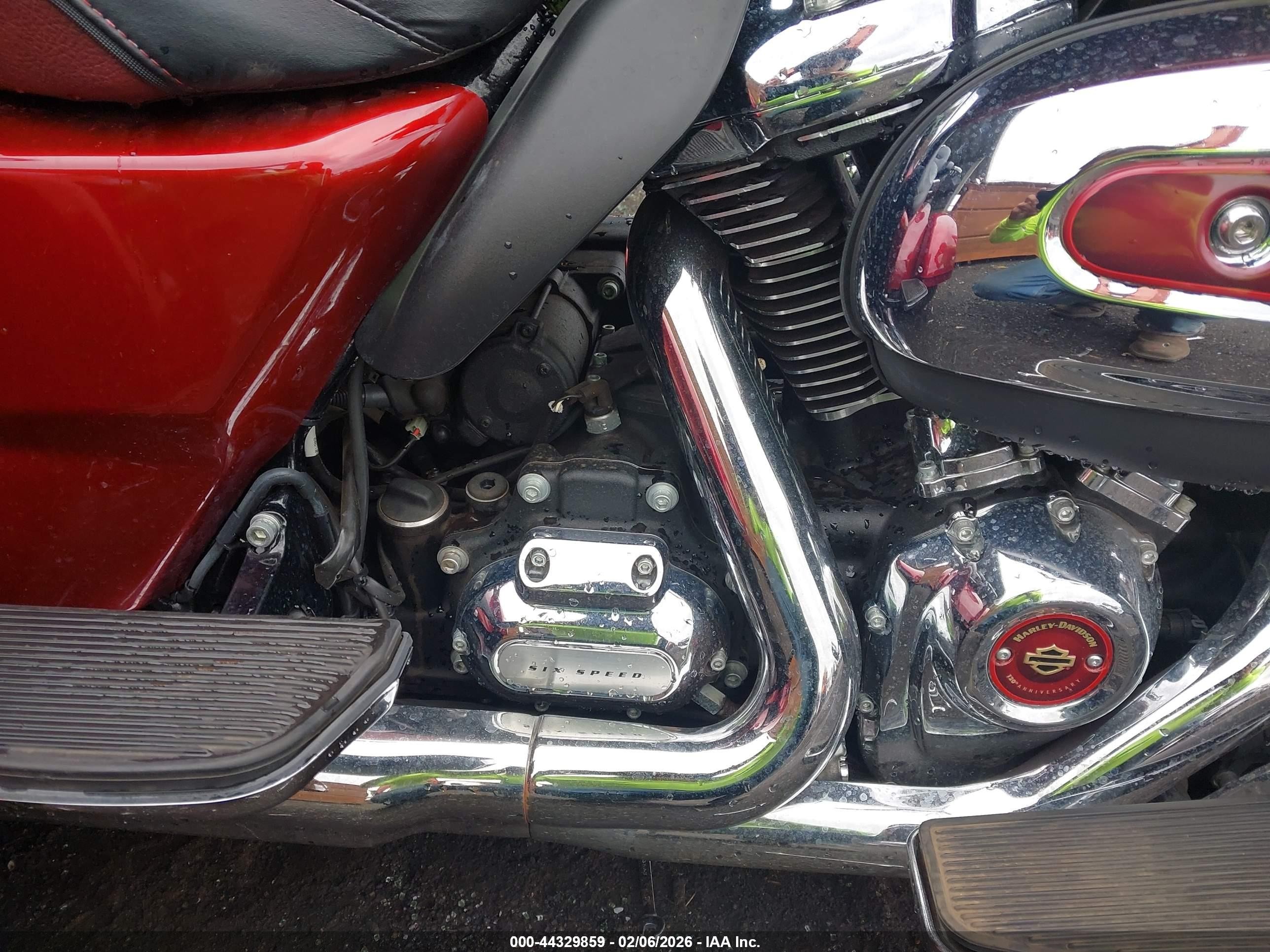 2023 Harley-Davidson Flhtcutganv VIN 1HD1MEF1XPB851323 IAAI salvage auction — Rear End, Bill Of Sale (Hawaii), sold $5,600 on 2026-09-09 (photo 8)