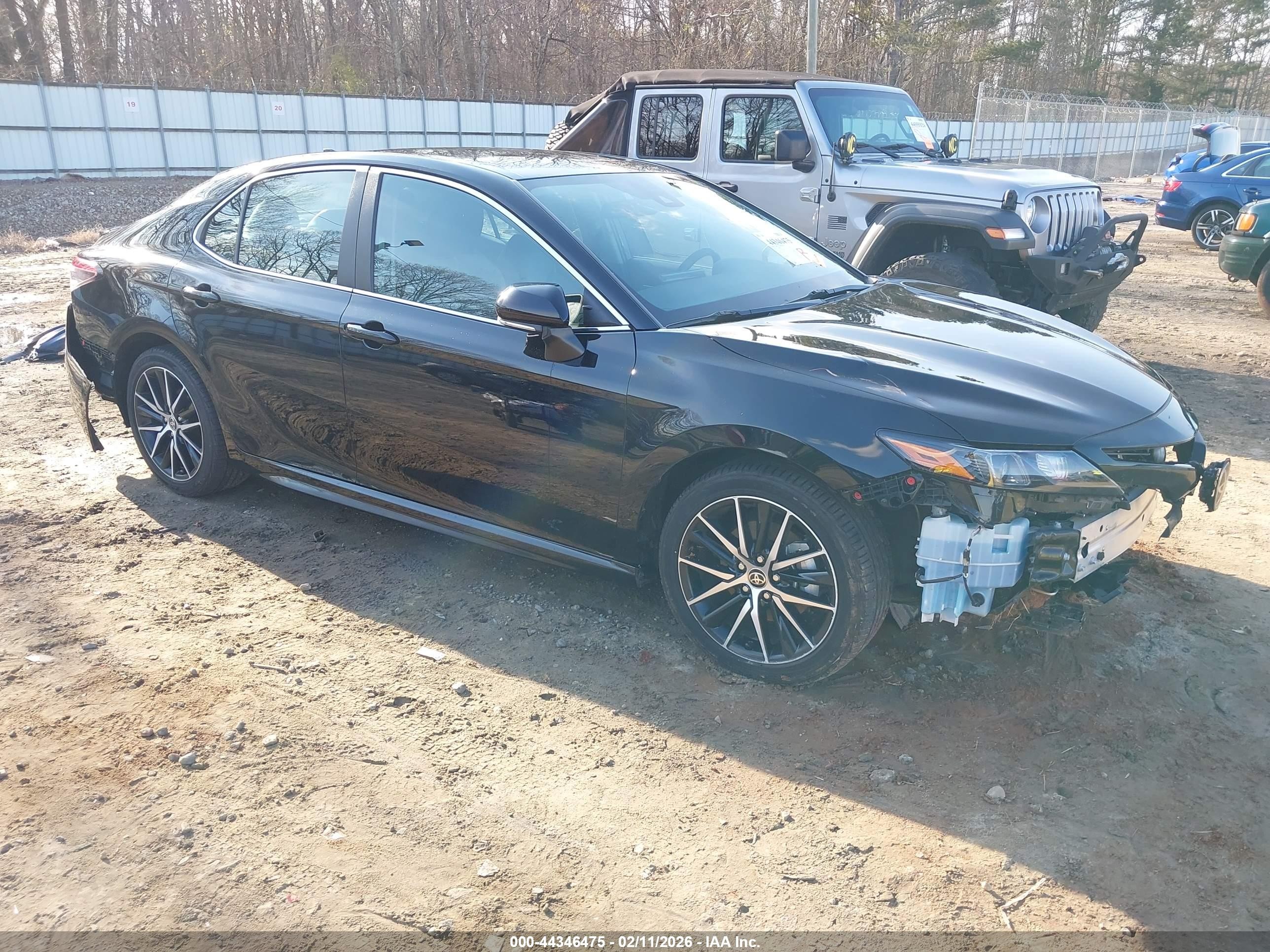 2022 Toyota Camry VIN 4T1G11AK7NU042789 — IAAI salvage auction photo