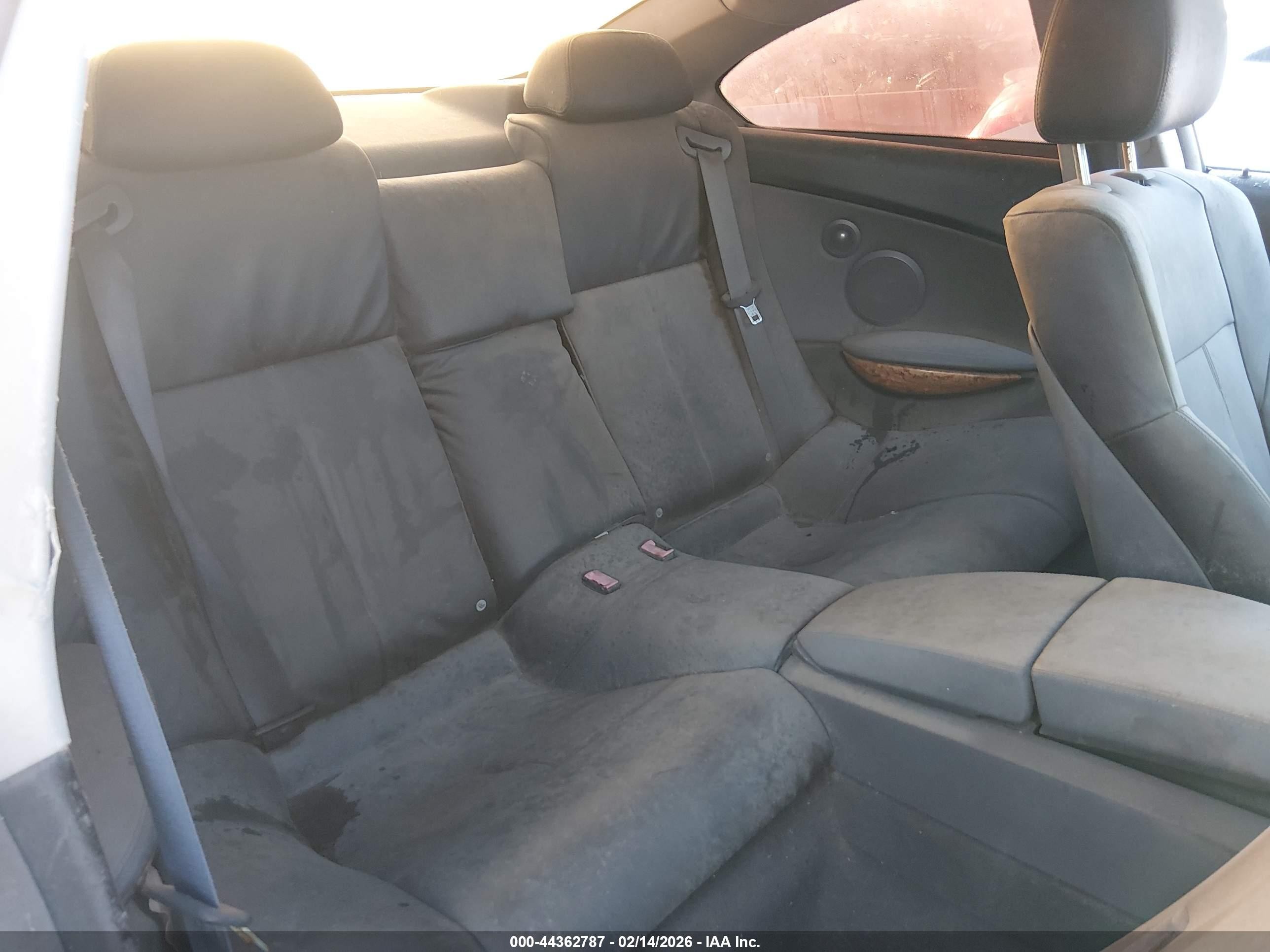 2005 BMW 6 Series VIN WBAEH73455CF95343 IAAI salvage auction — Normal Wear, Clear - Dealer Only (California), sold $400 on 2026-07-09 (photo 8)