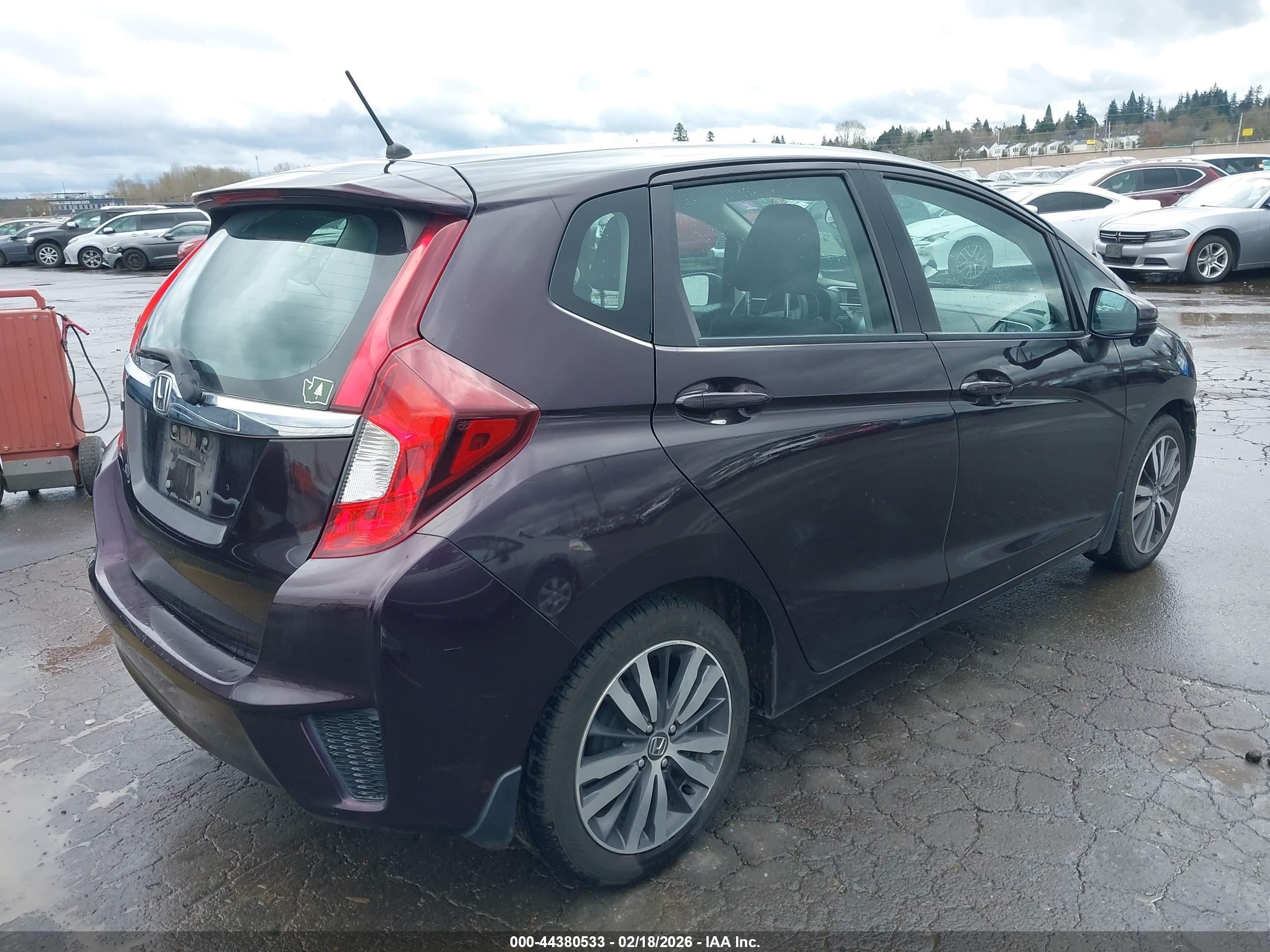 2015 Honda Fit VIN 3HGGK5G83FM741624 IAAI salvage auction — Unknown, Salvage (Oregon), sold $2,800 on 2026-07-09 (photo 4)