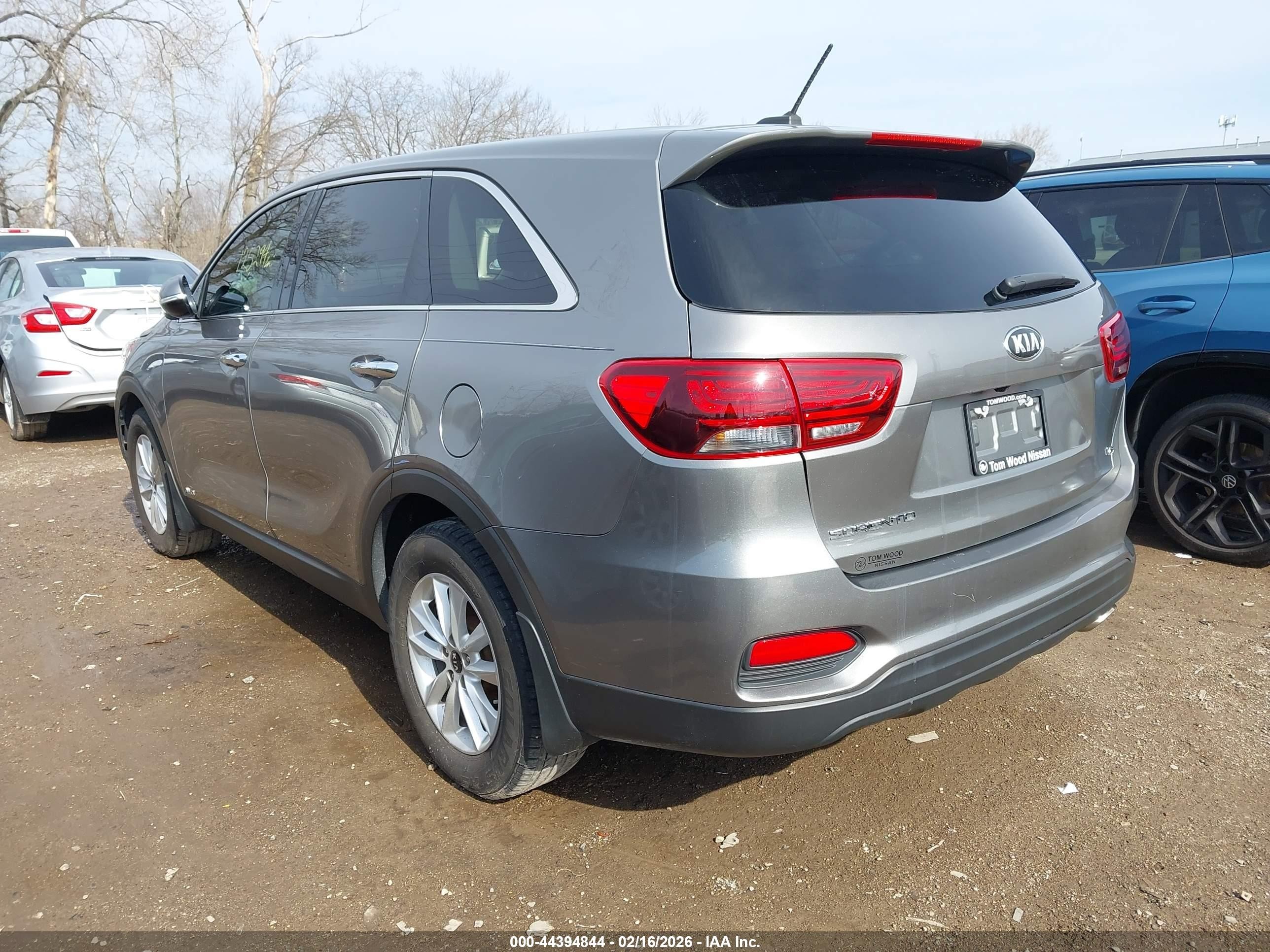 2019 Kia Sorento VIN 5XYPGDA50KG551909 IAAI salvage auction — Unknown, Salvage (Indiana), sold $2,200 on 2026-09-09 (photo 3)