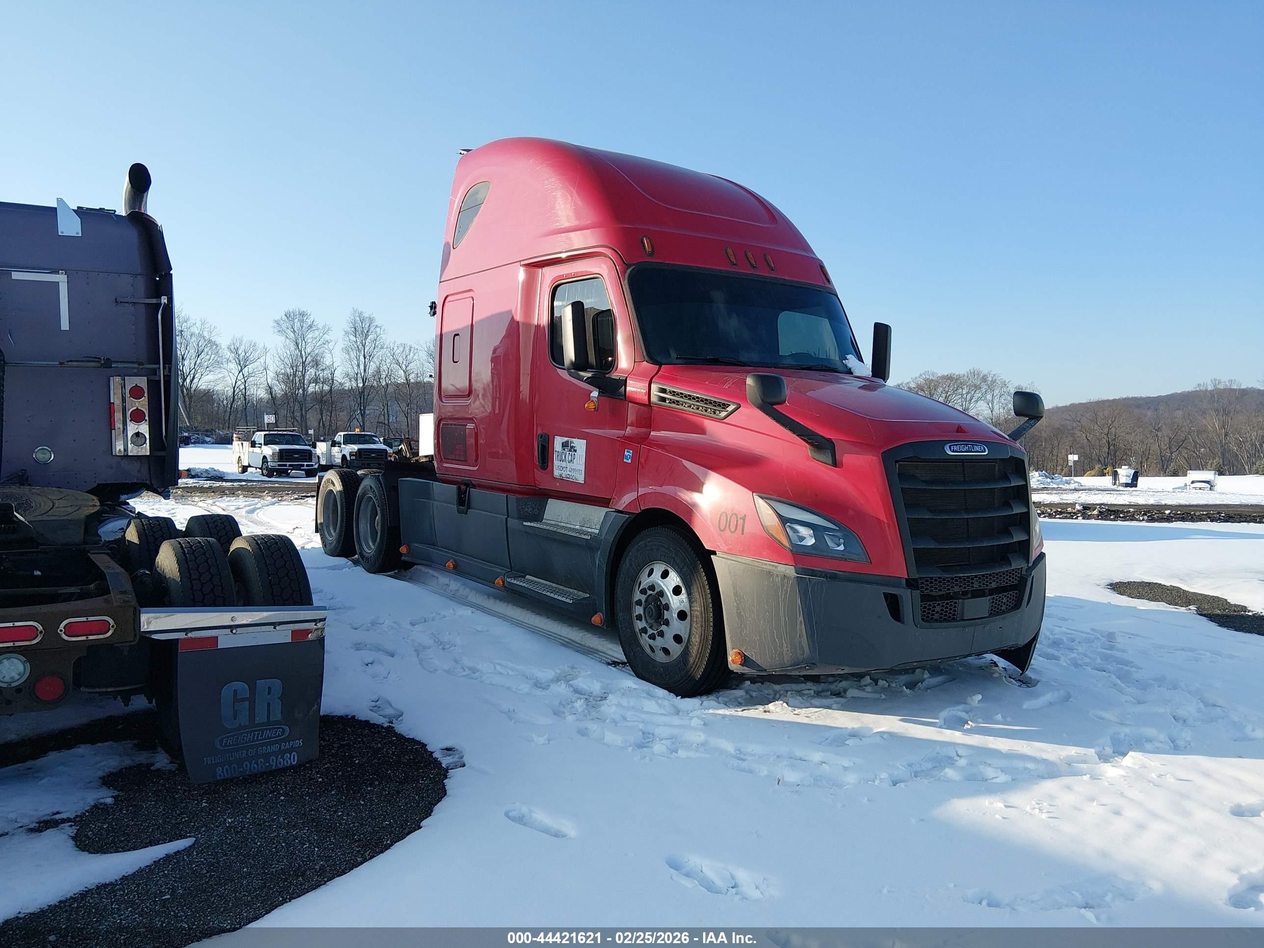 2020 Freightliner New Cascadia 126 VIN 3AKJHHDR3LSLJ7856 — IAAI salvage auction photo