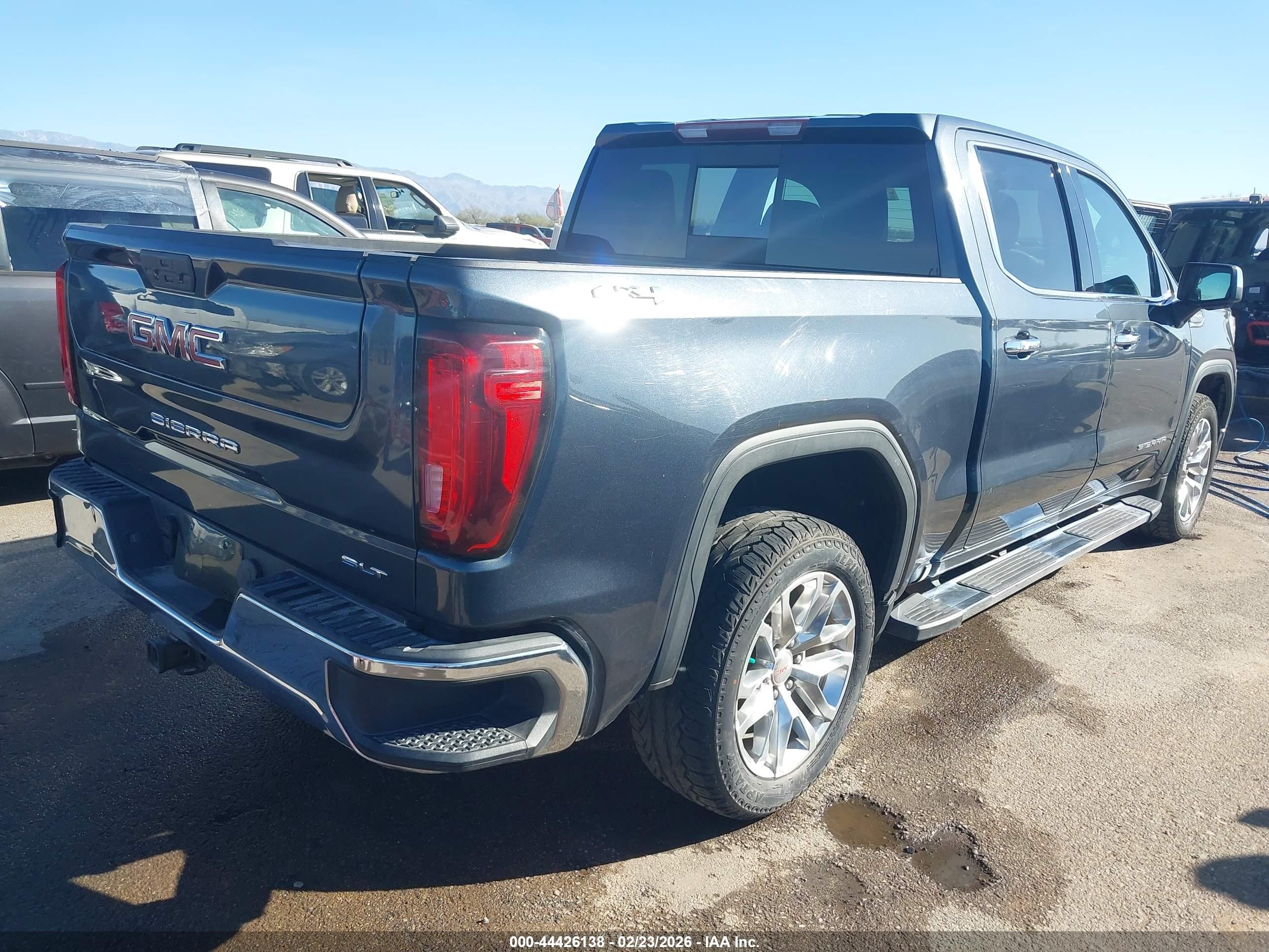 2021 Gmc SIERRA VIN 1GTU9DEDXMZ301757 IAAI salvage auction — Theft, Clear - Dealer Only (California), sold $23,800 on 2026-08-21 (photo 4)