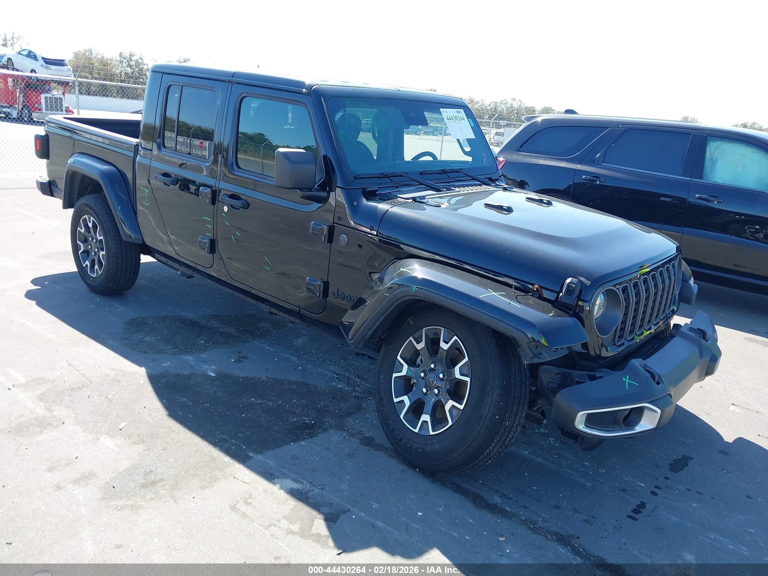 2024 Jeep Gladiator VIN 1C6HJTAGXRL119948 — IAAI salvage auction photo