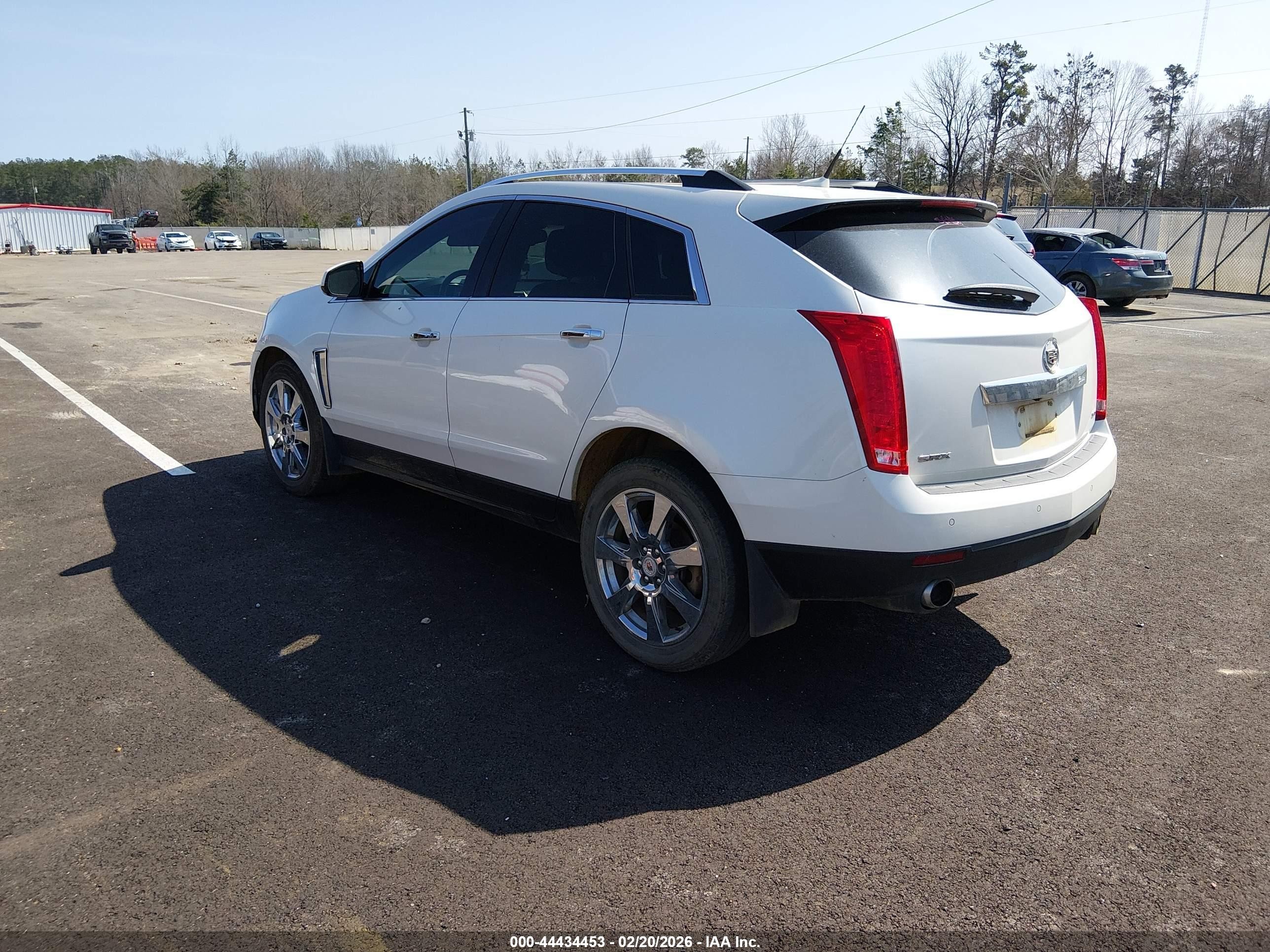 2013 Cadillac SRX VIN 3GYFNEE31DS544267 IAAI salvage auction — Unknown, Salvage (Mississippi), sold $700 on 2026-09-23 (photo 3)