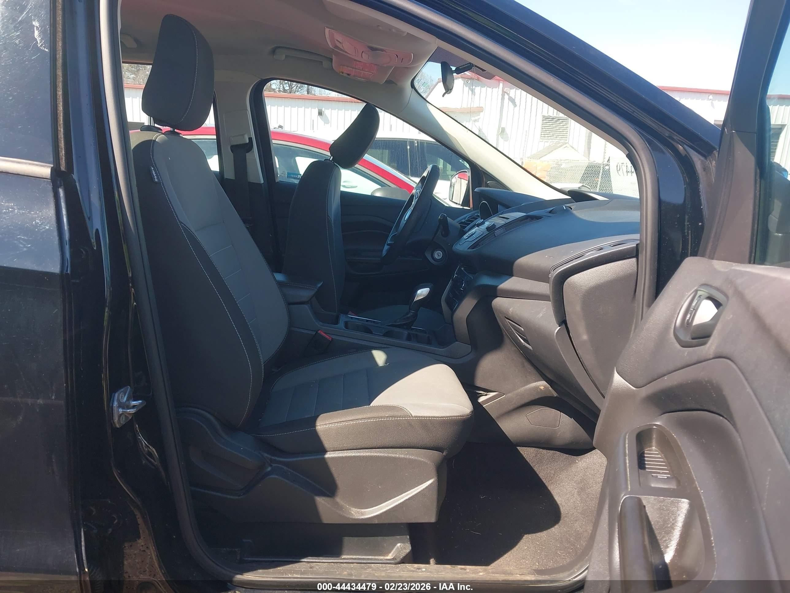 2018 Ford Escape VIN 1FMCU0F78JUB03954 IAAI salvage auction — Side, Salvage (North Carolina), sold $850 on 2026-07-06 (photo 5)
