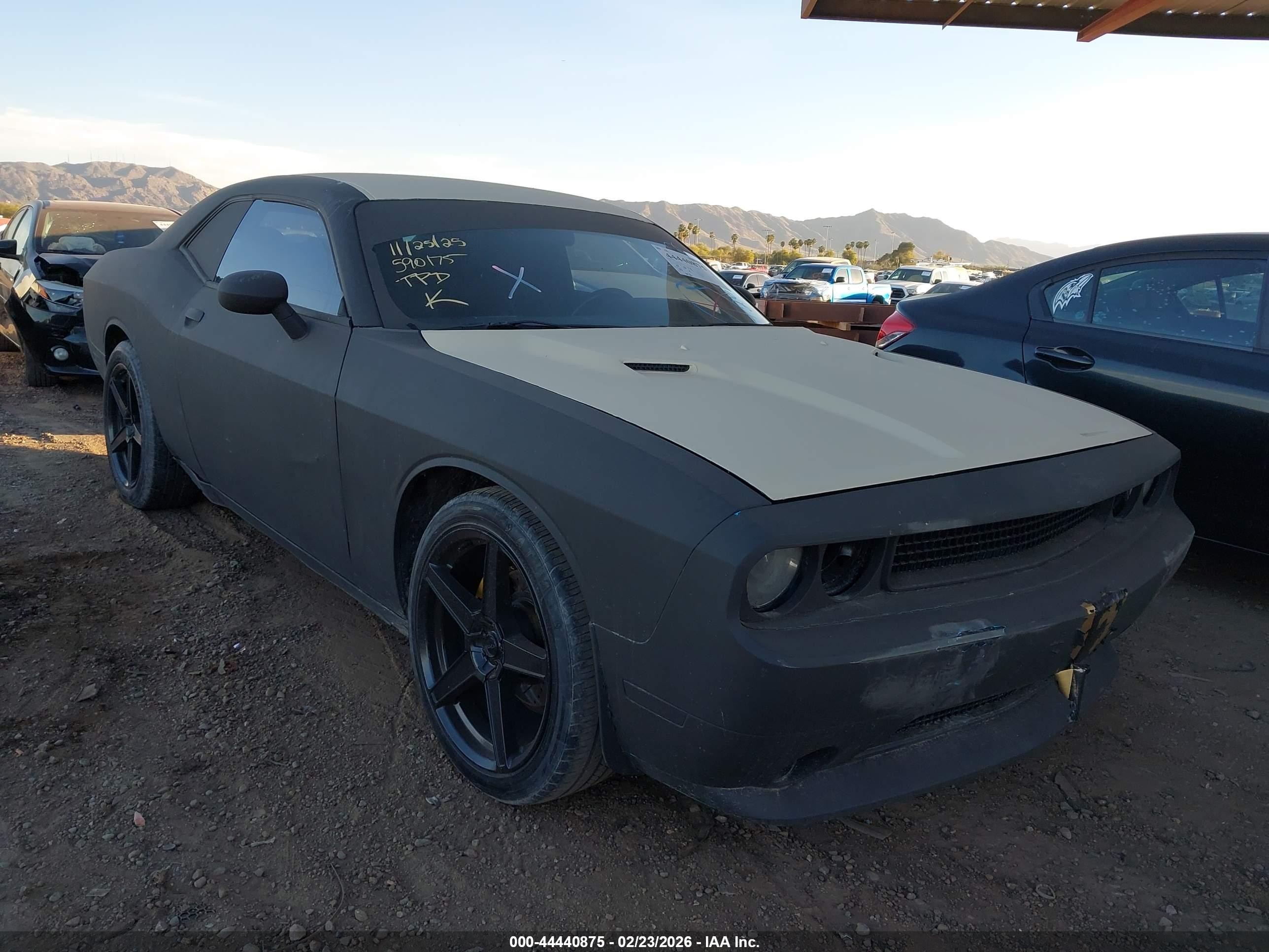 2012 Dodge Challenger VIN 2C3CDYAG8CH269962 — IAAI salvage auction photo