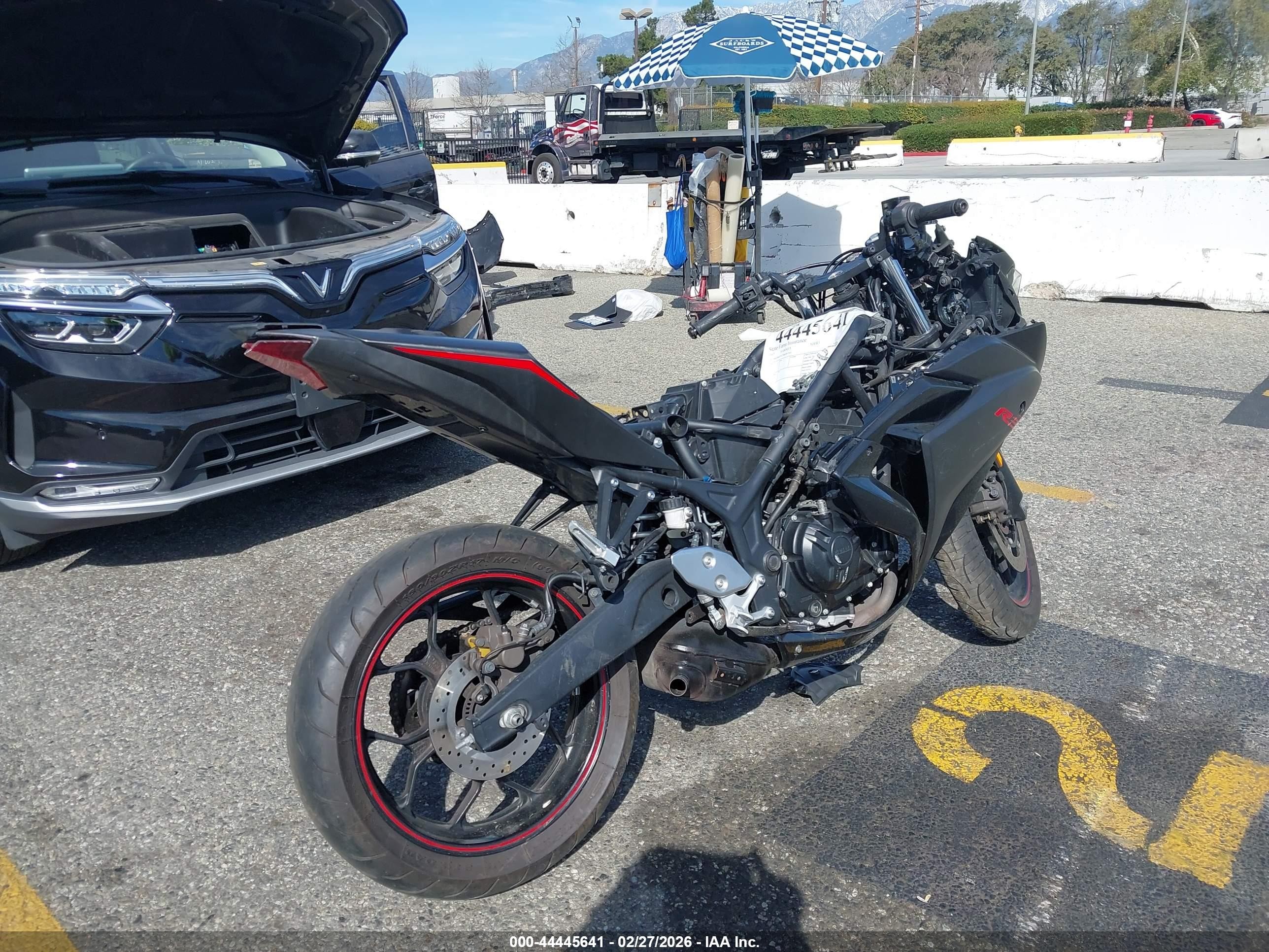 2017 Yamaha YZFR3 VIN MH3RH15Y7HK003564 IAAI salvage auction — Theft, Clear - Dealer Only (California), sold $175 on 2026-07-07 (photo 4)
