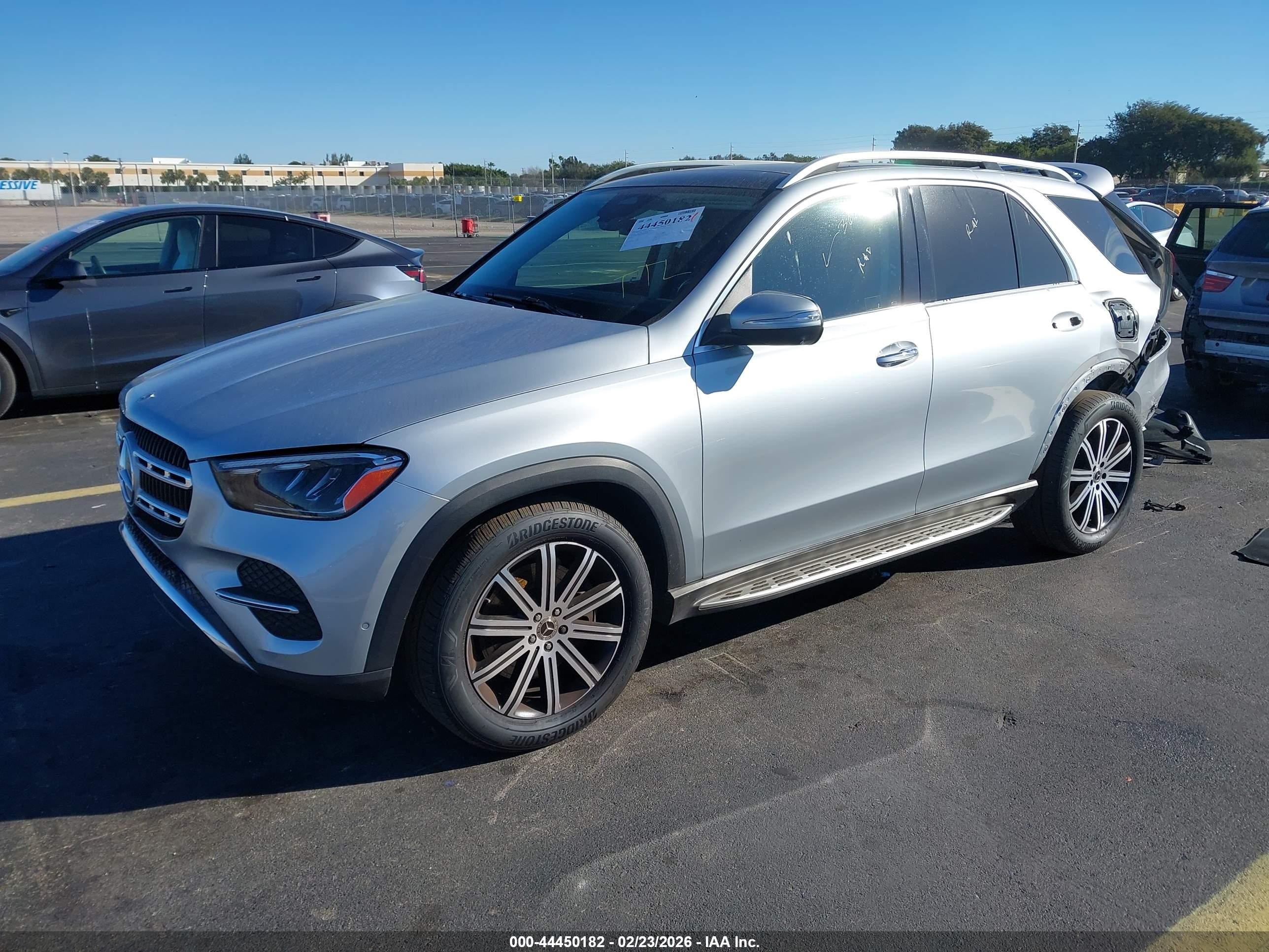 2024 Mercedes-Benz GLE-Class VIN 4JGFB4GB2RB074424 IAAI salvage auction — Rear End, Rebuildable (Florida), sold $26,250 on 2026-08-19 (photo 2)