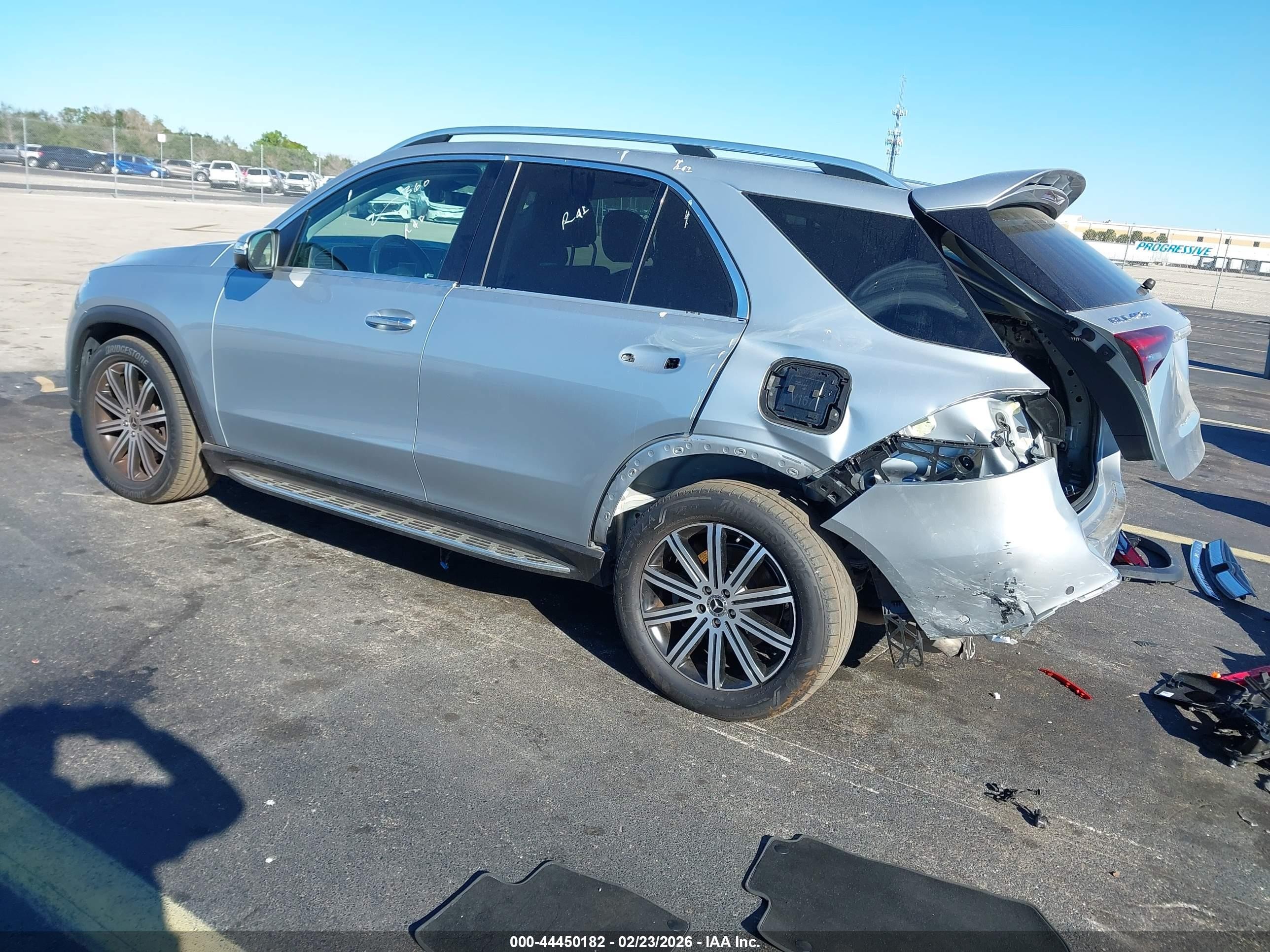 2024 Mercedes-Benz GLE-Class VIN 4JGFB4GB2RB074424 IAAI salvage auction — Rear End, Rebuildable (Florida), sold $26,250 on 2026-08-19 (photo 3)