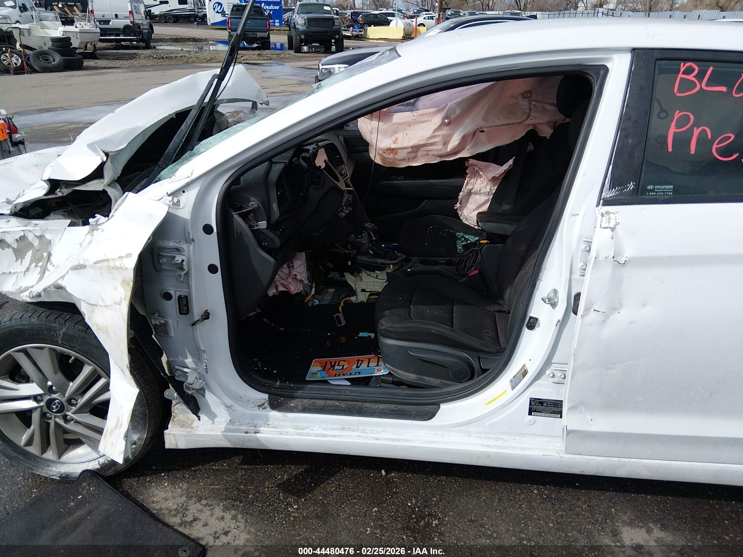 2020 Hyundai Elantra VIN 5NPD84LF0LH501897 IAAI salvage auction — Biohazard/Chemical, Non-Repairable (Utah), sold $275 on 2026-07-09 (photo 6)