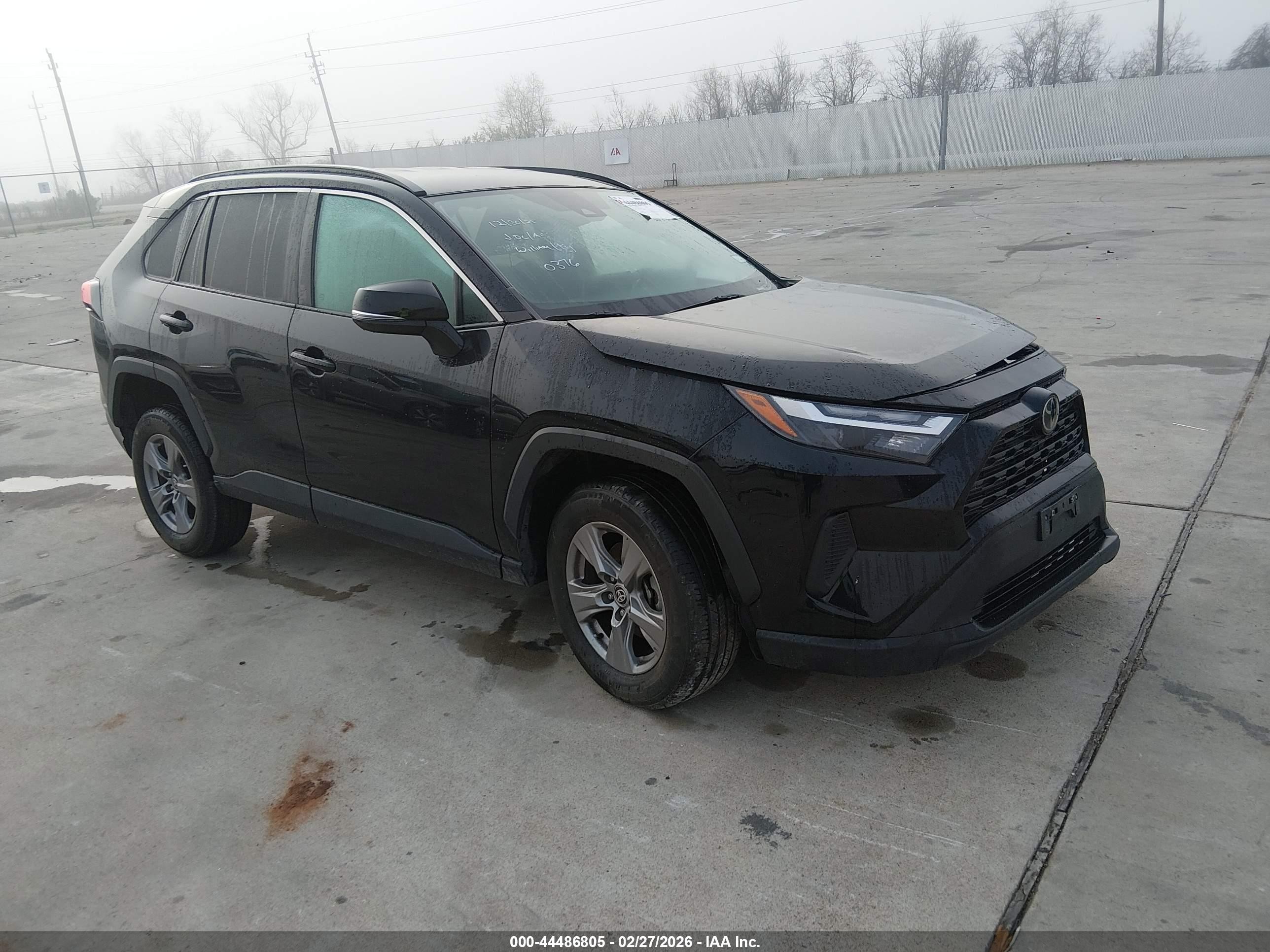 2024 Toyota RAV4 VIN 2T3W1RFV5RW310376 — IAAI salvage auction photo