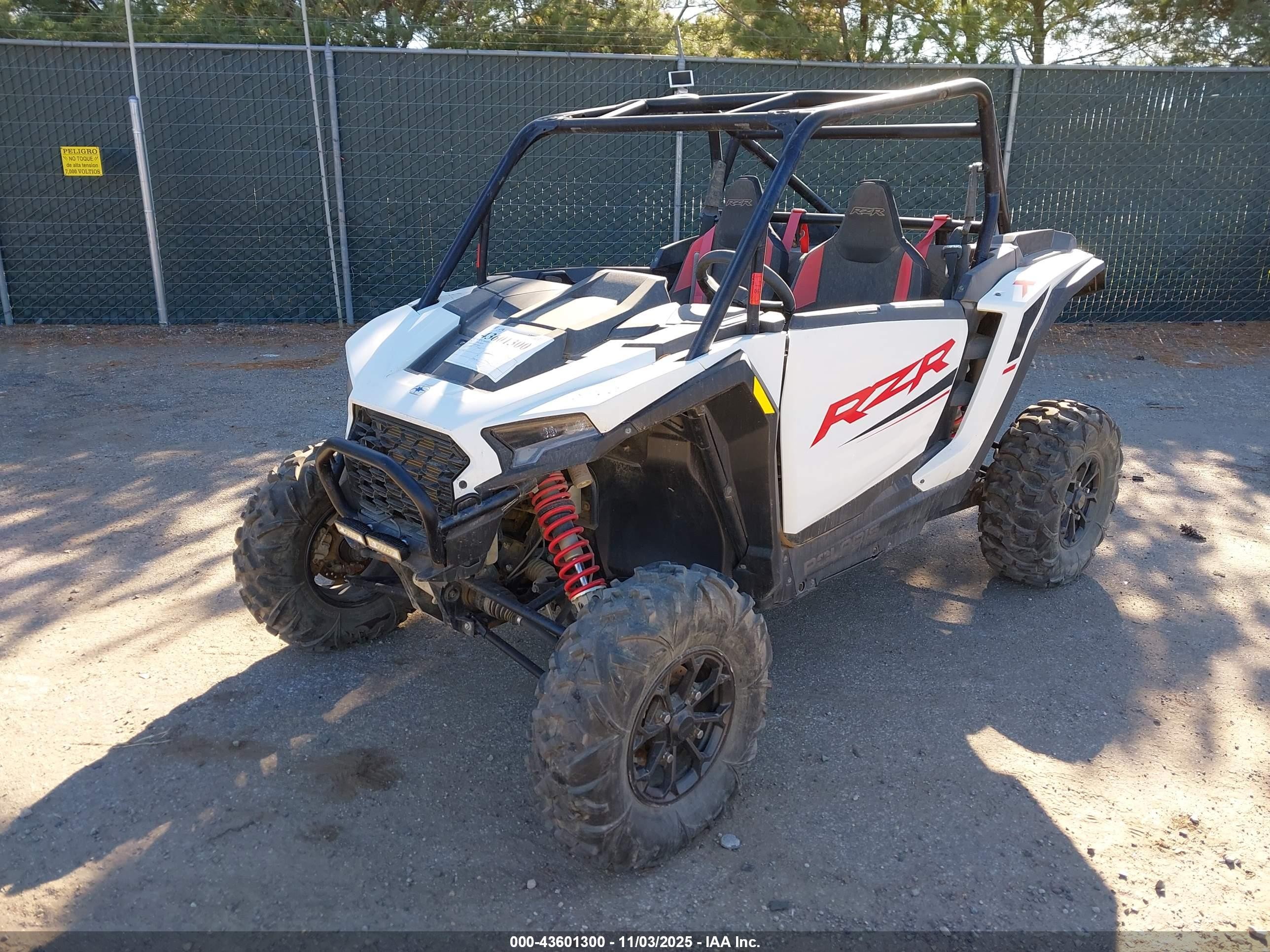 2024 Polaris RZR VIN 3NSNEE992RF298649 IAAI salvage auction — Suspension, Salvage (Indiana), sold $3,650 on 2025-11-11 (photo 2)
