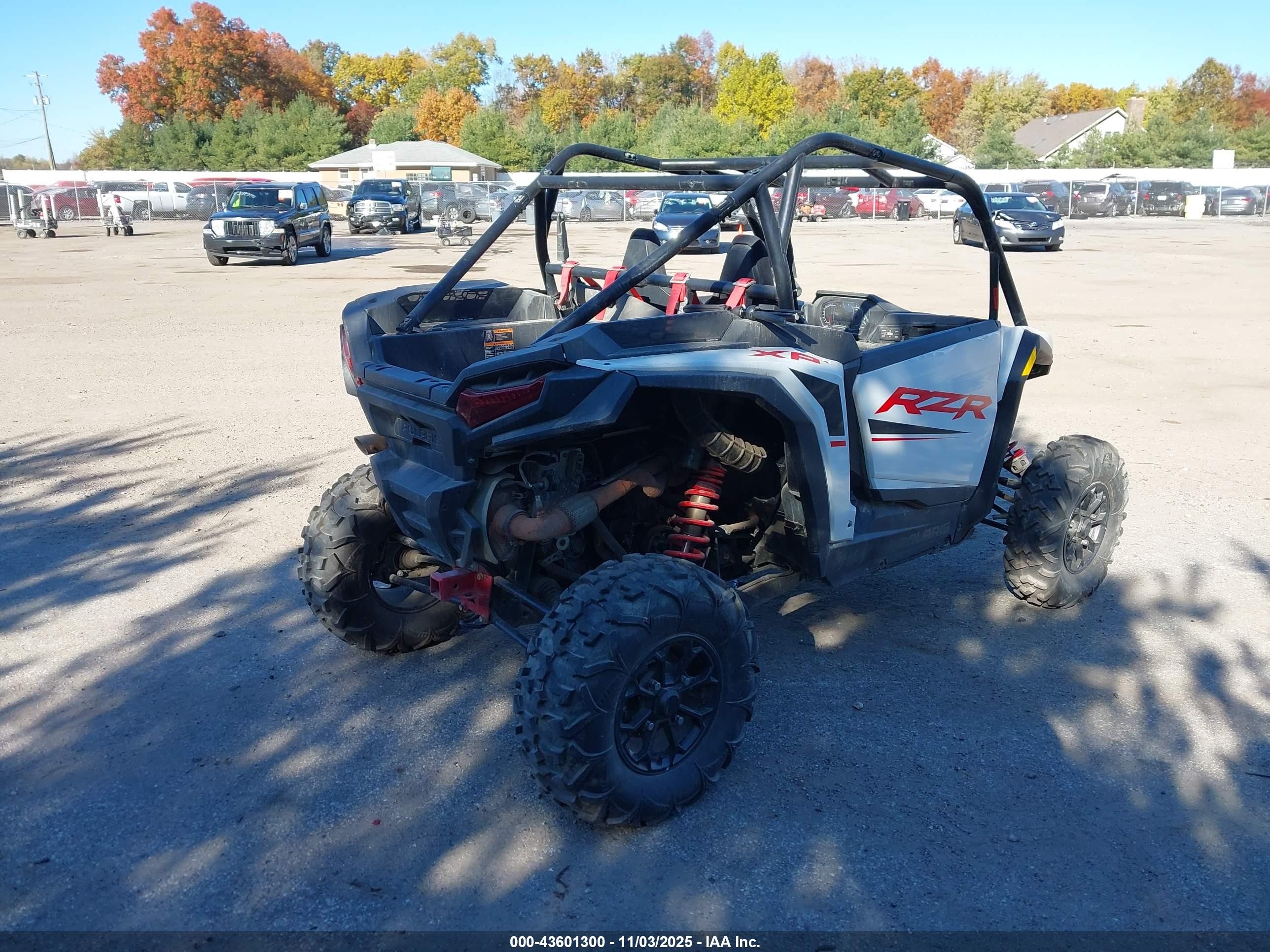 2024 Polaris RZR VIN 3NSNEE992RF298649 IAAI salvage auction — Suspension, Salvage (Indiana), sold $3,650 on 2025-11-11 (photo 4)