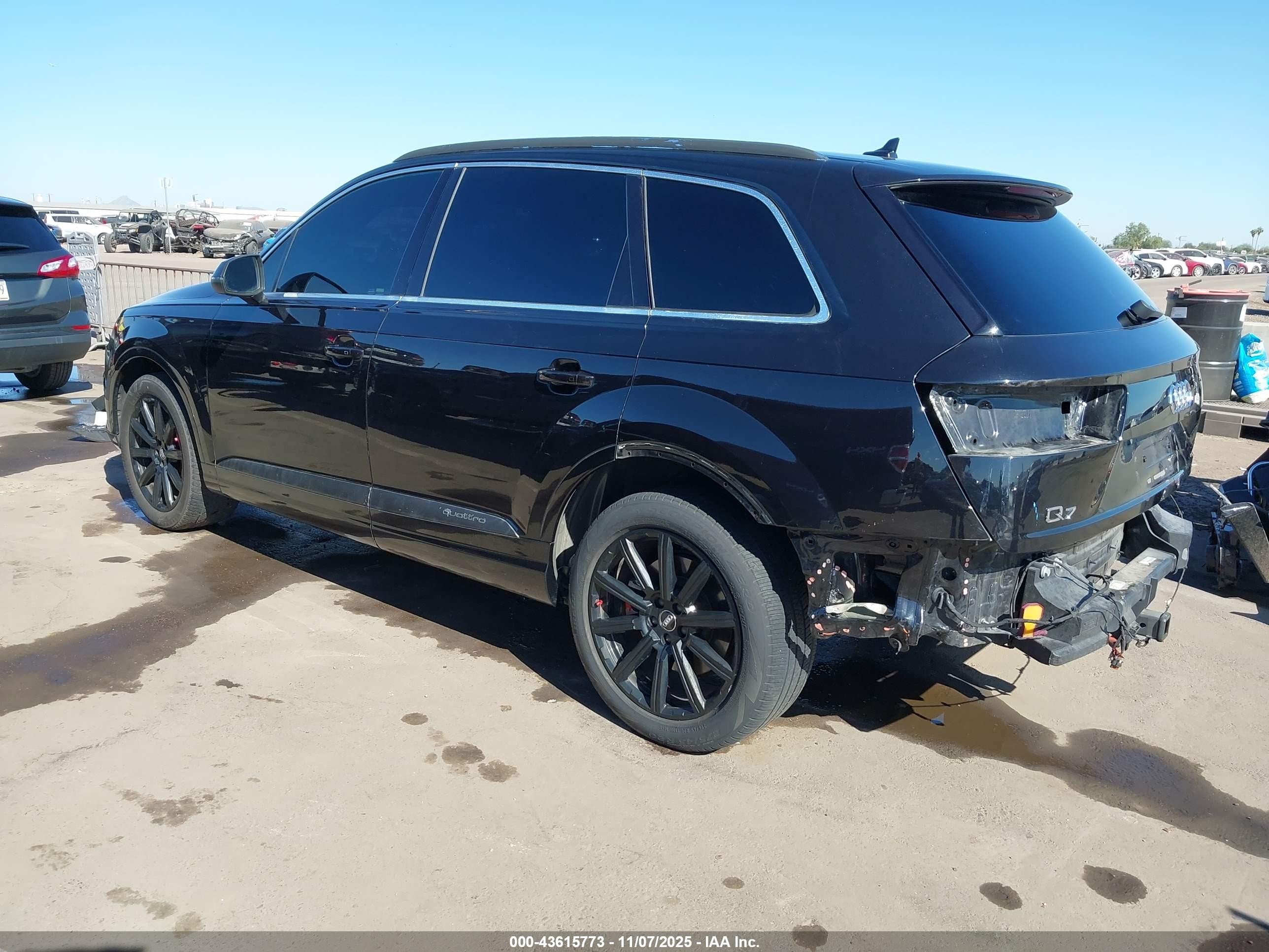 2017 Audi Q7 VIN WA1LAAF7XHD018833 IAAI salvage auction — Rear End, Salvage (Arizona), sold $3,700 on 2026-07-07 (photo 3)