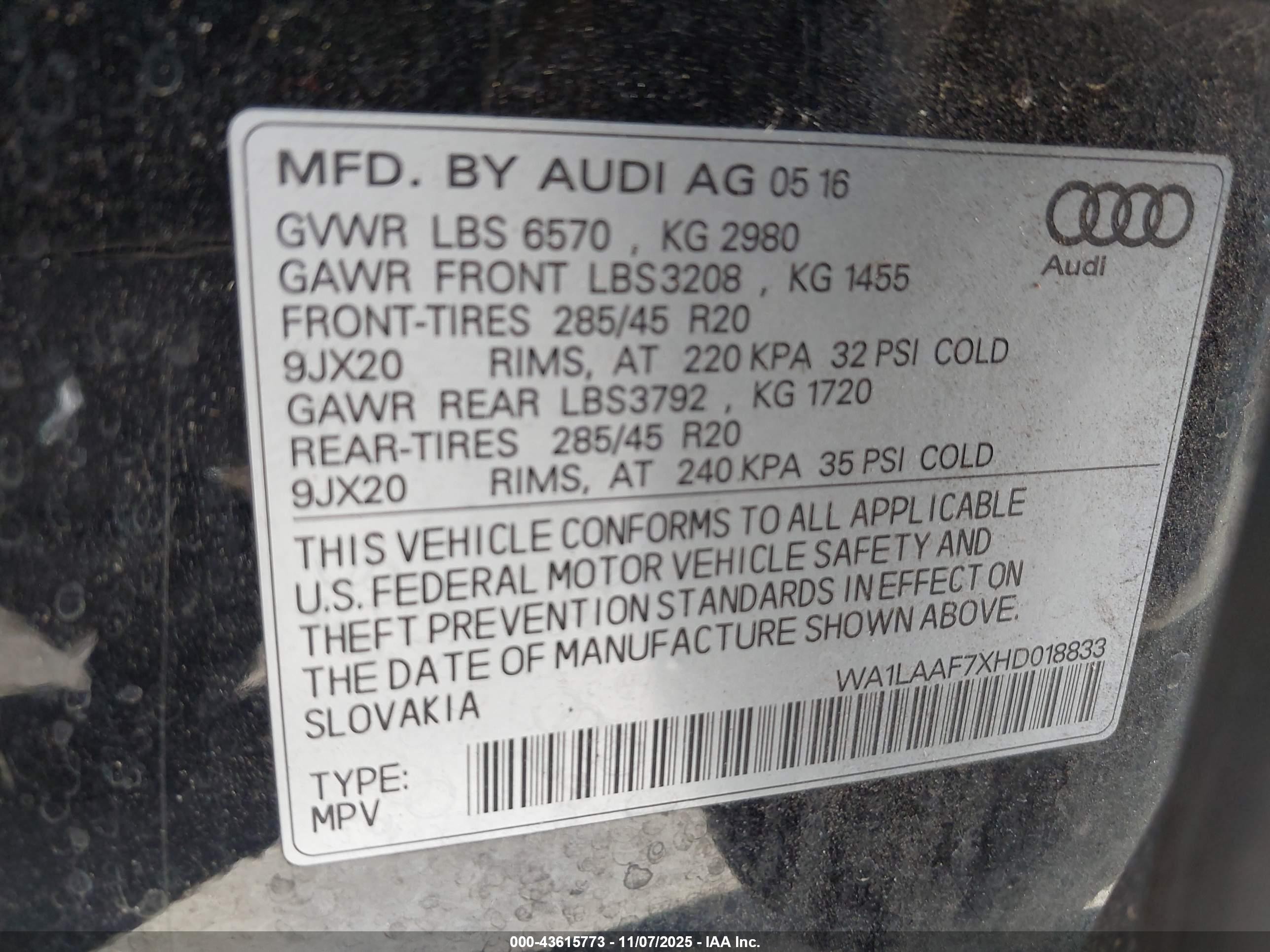 2017 Audi Q7 VIN WA1LAAF7XHD018833 IAAI salvage auction — Rear End, Salvage (Arizona), sold $3,700 on 2026-07-07 (photo 9)