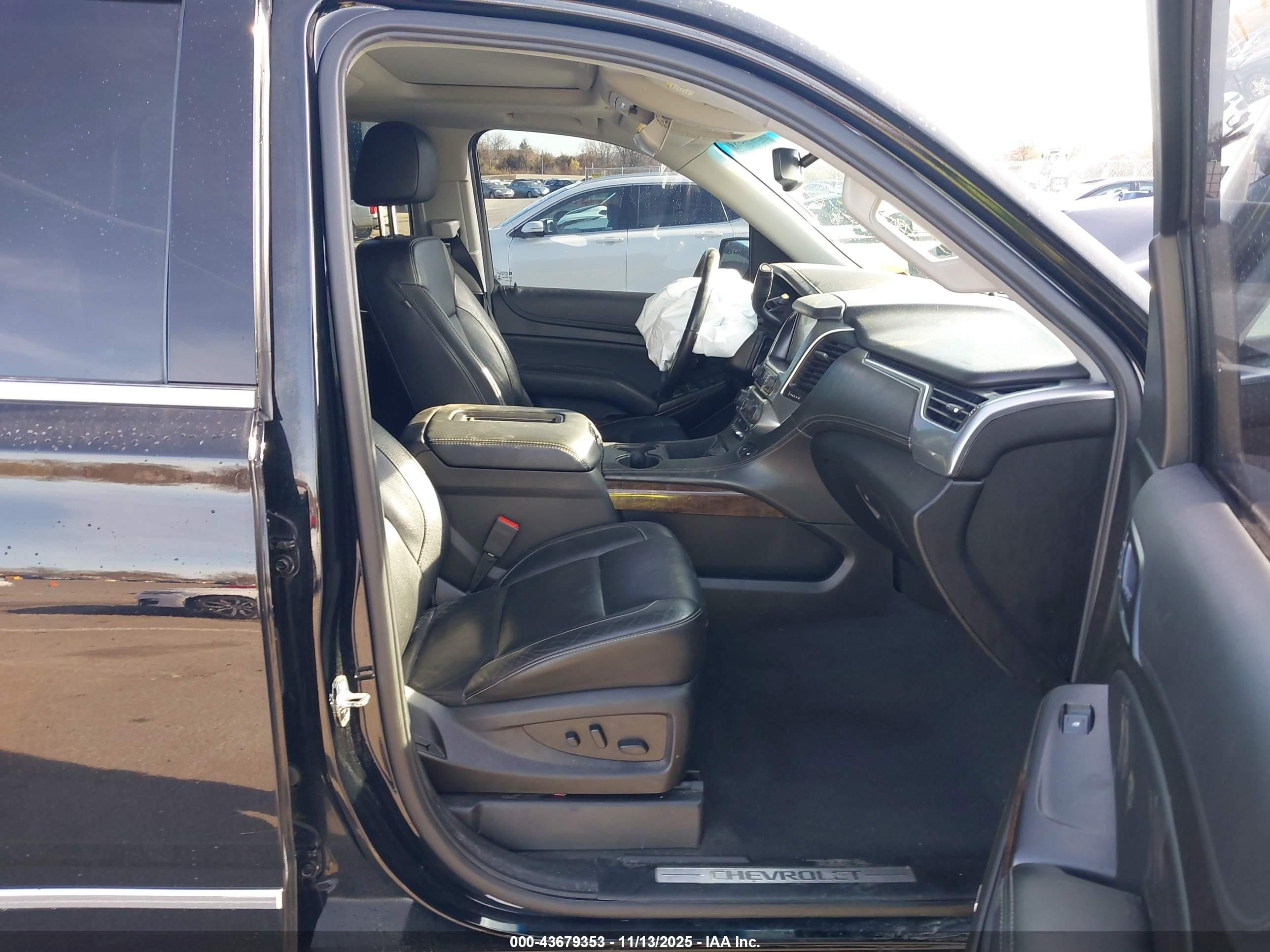 2019 Chevrolet Tahoe VIN 1GNSKBKC3KR222222 IAAI salvage auction — Front End, Salvage (Indiana), sold $4,150 on 2026-07-12 (photo 5)