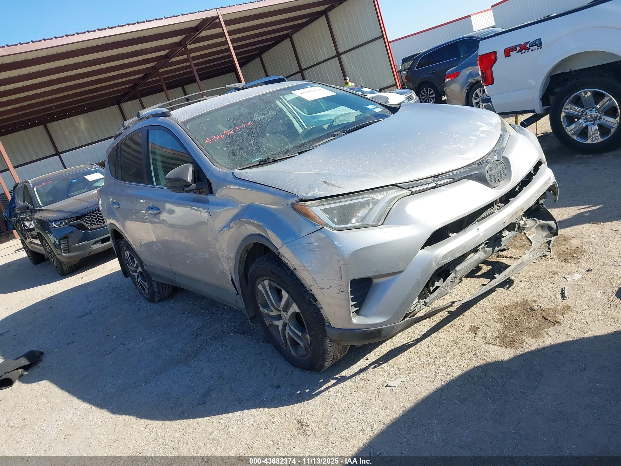 2016 Toyota RAV4 VIN 2T3BFREV3GW512292 IAAI salvage auction — Front & Rear, Original (Texas), sold $2,450 on 2026-07-11 (photo 1)